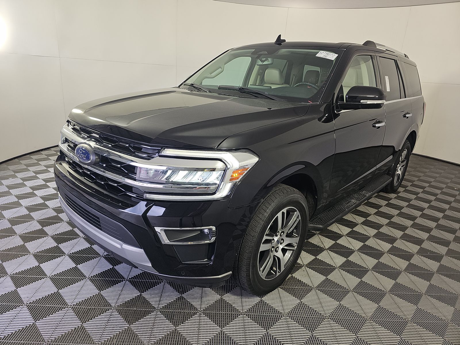 FORD EXPEDITION - 1