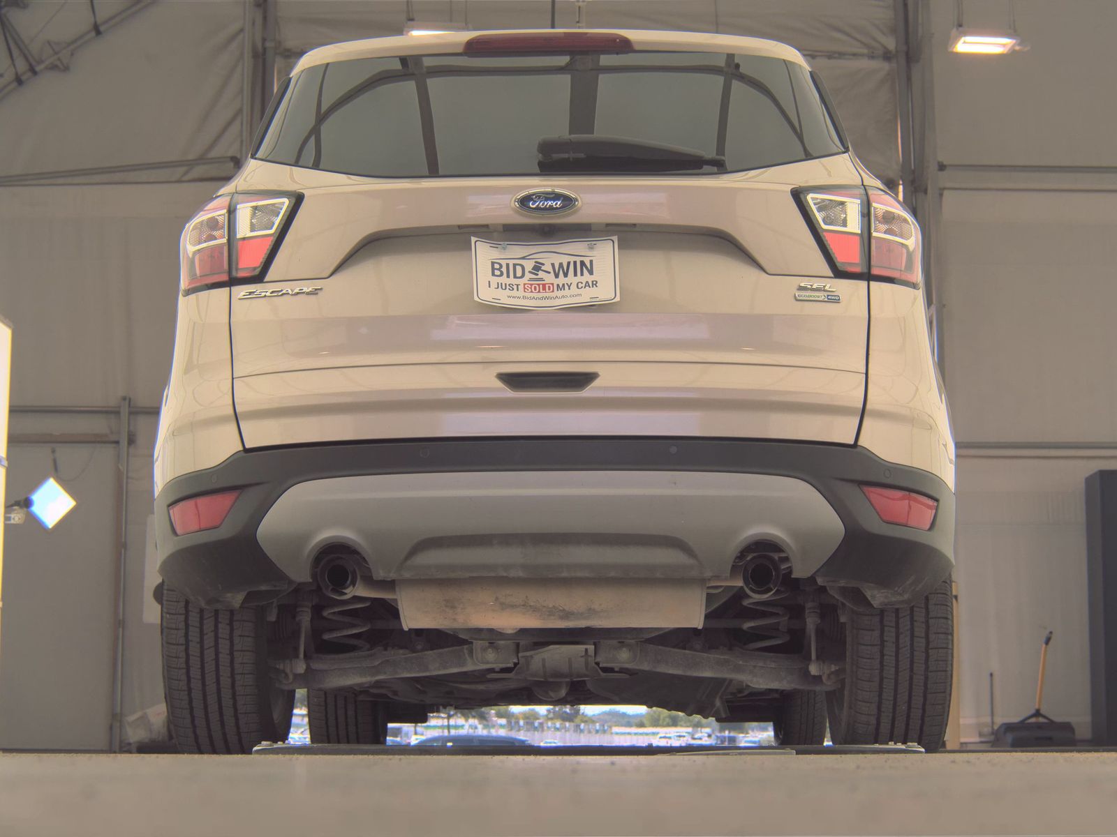 FORD ESCAPE - 8