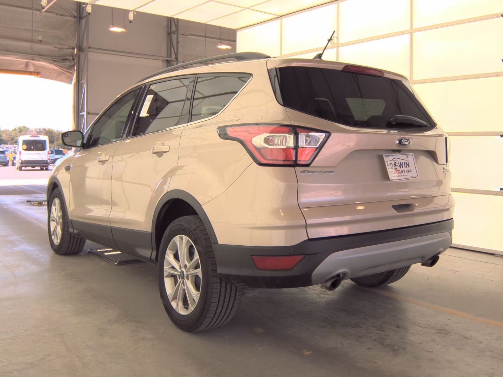FORD ESCAPE - 9