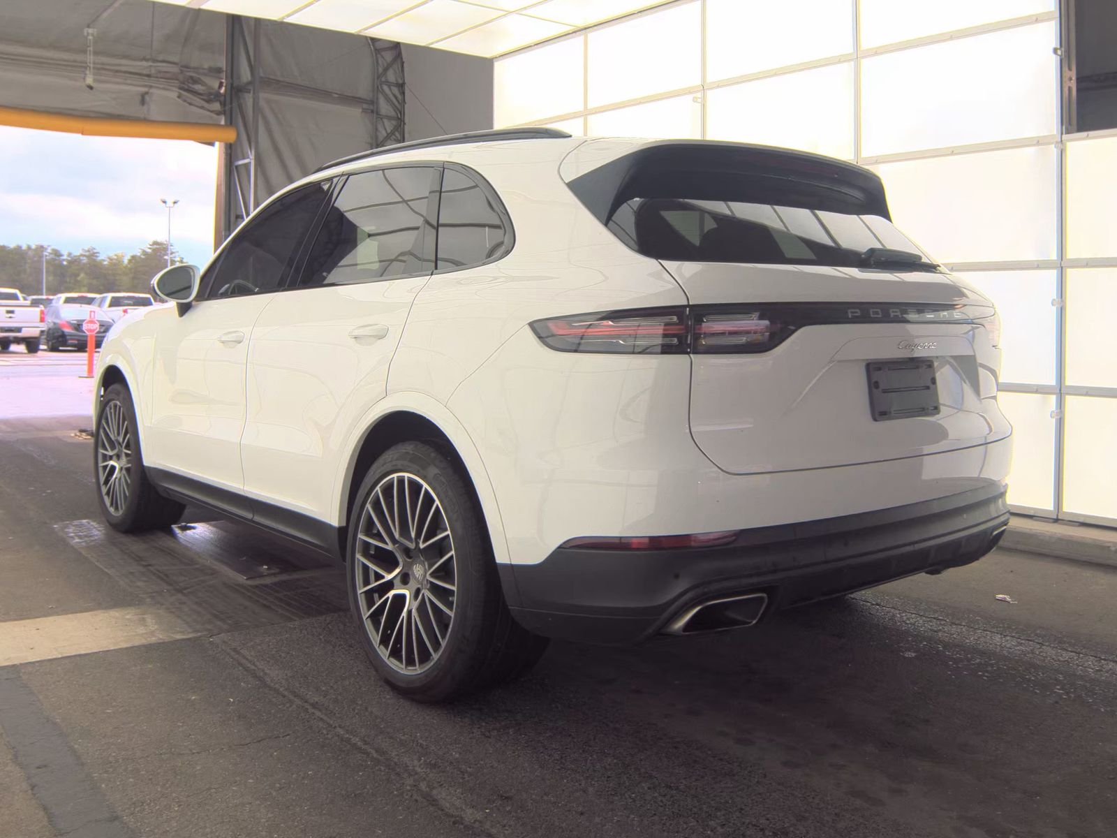 PORSCHE CAYENNE - 9
