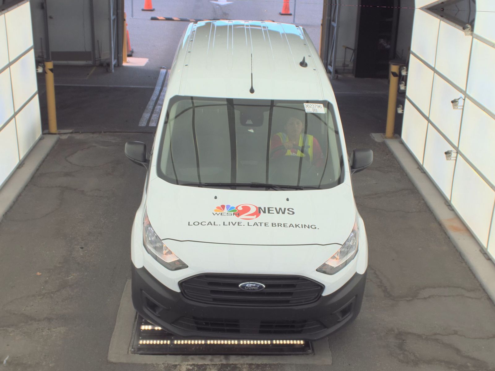 FORD TRANSIT CONNECT - 3