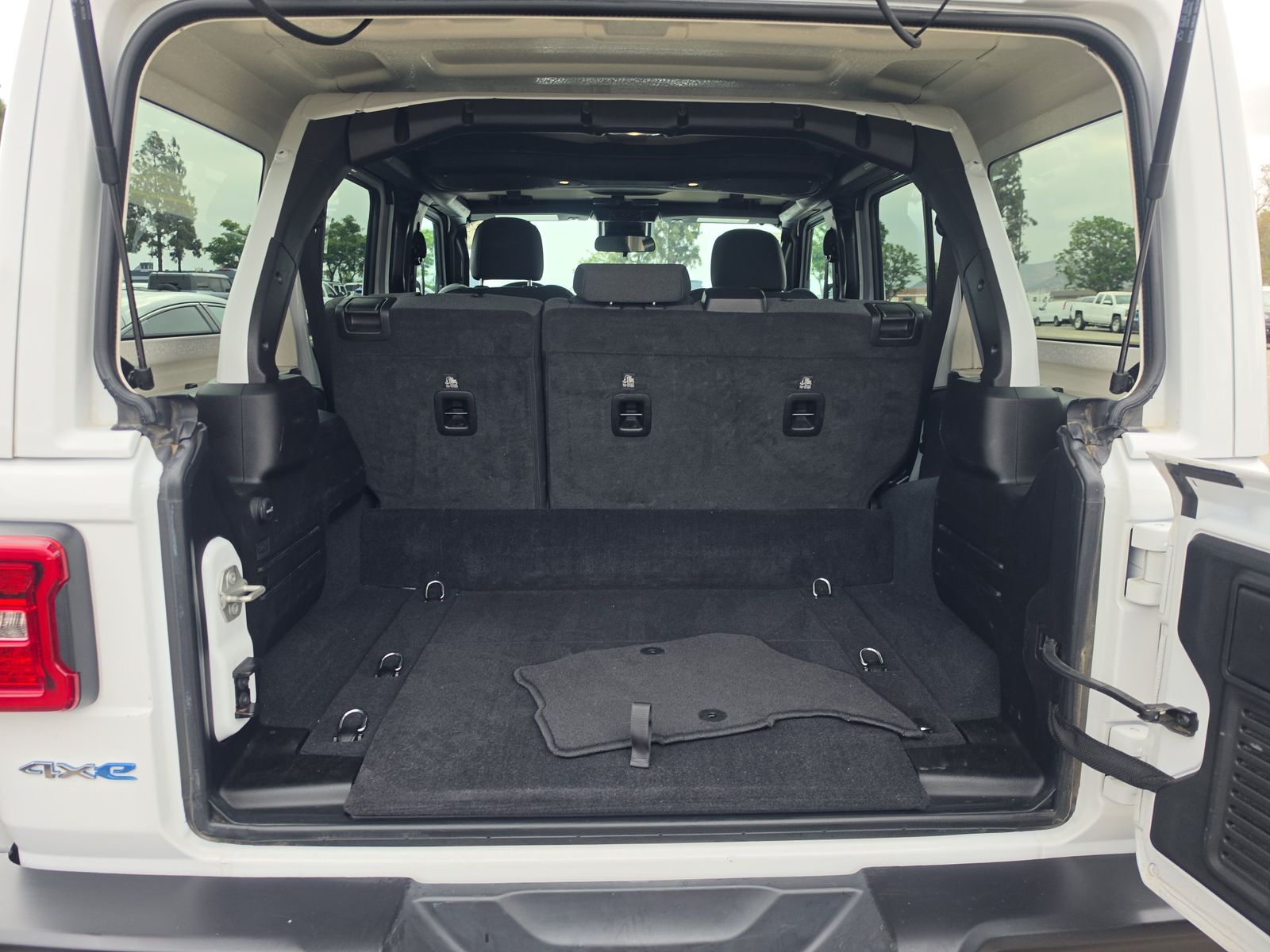 2024 Jeep Wrangler 4xe Sahara AWD