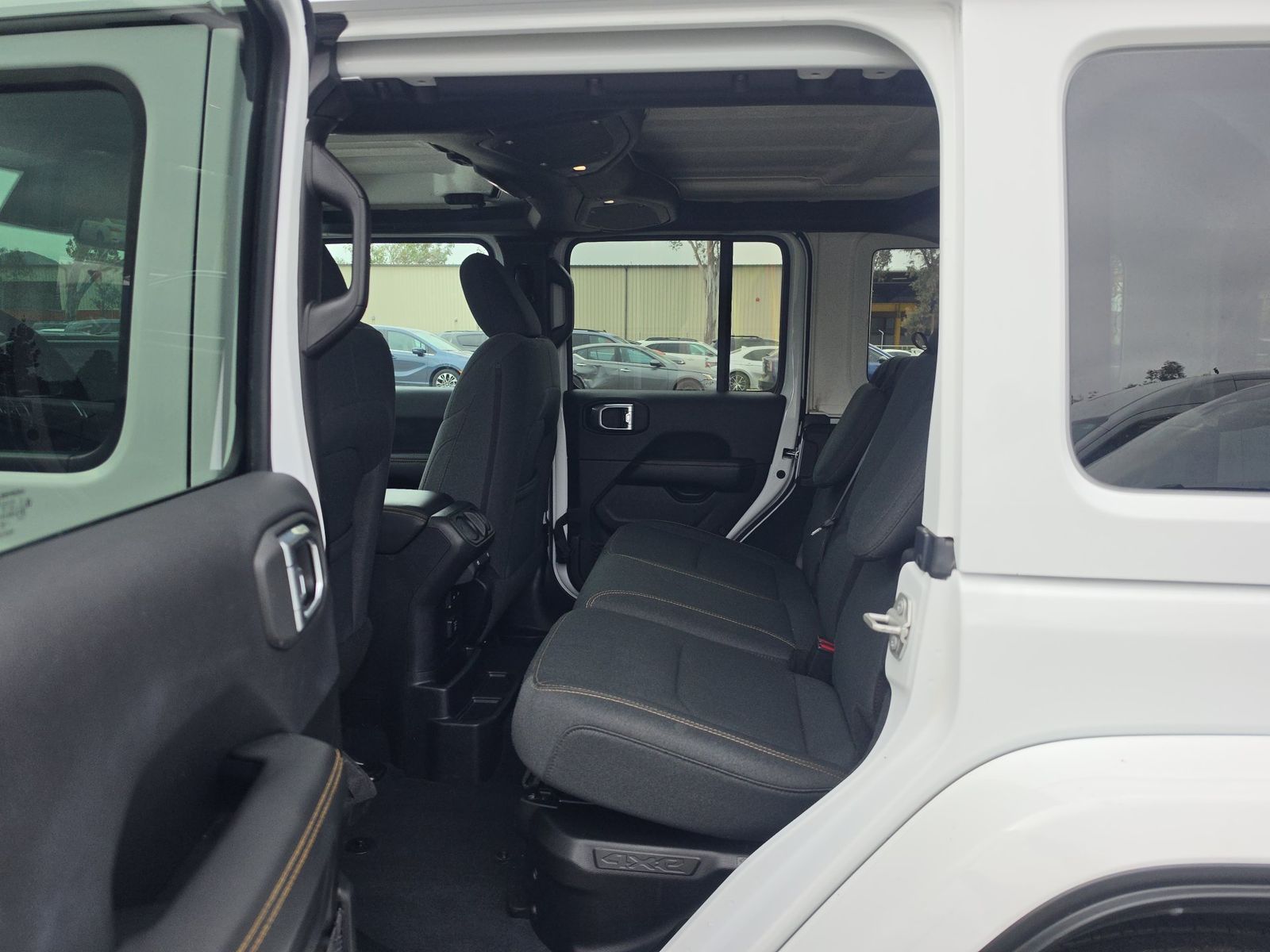 2024 Jeep Wrangler 4xe Sahara AWD