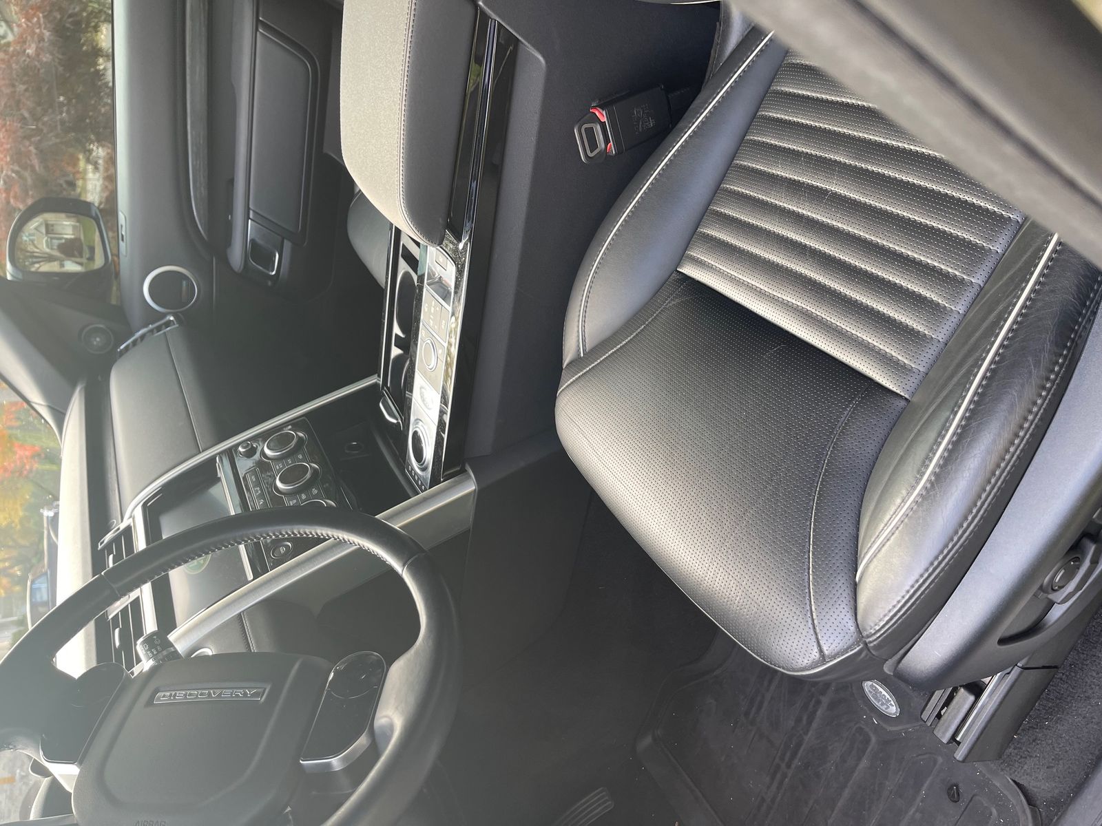 2019 Land Rover Discovery HSE AWD