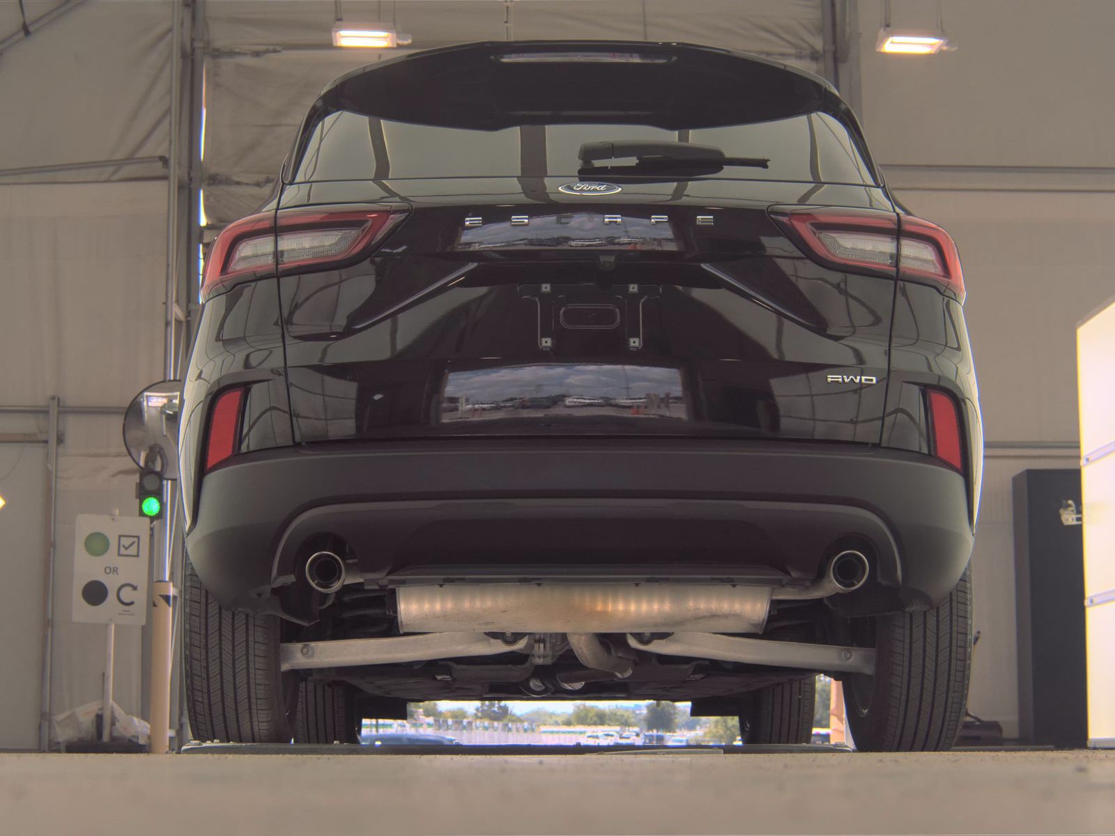 FORD ESCAPE - 8