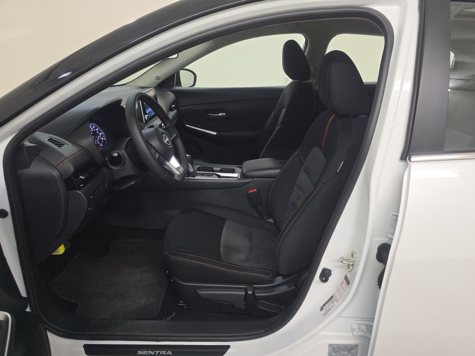 NISSAN SENTRA - 8
