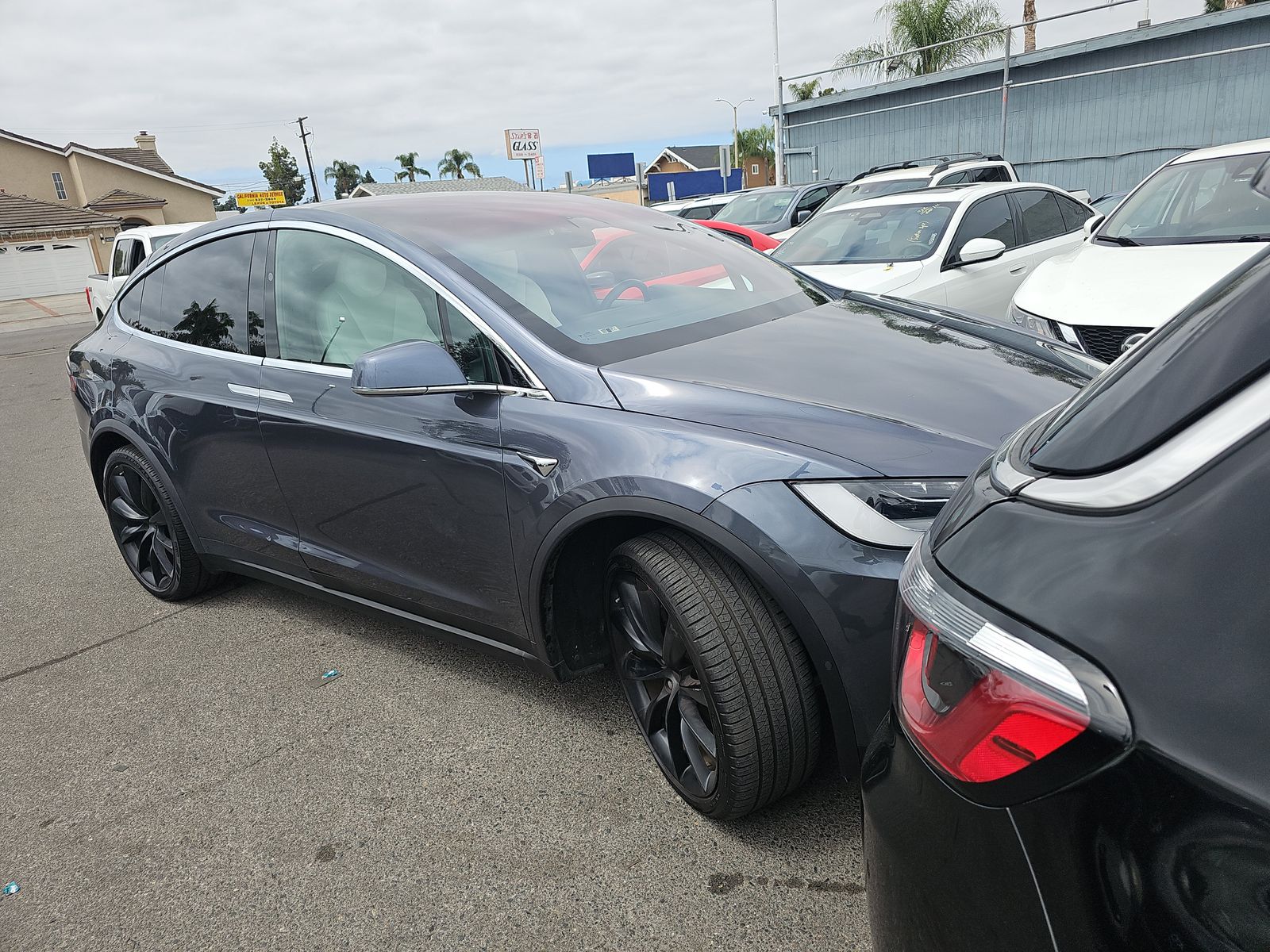 TESLA MODEL X - 4