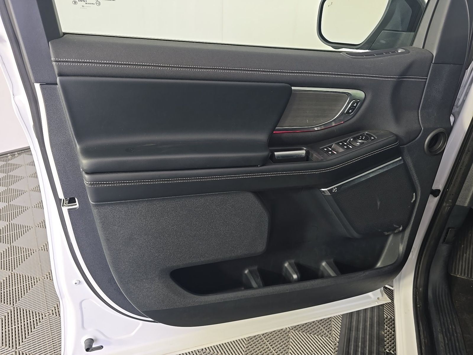 FORD EXPEDITION MAX - 10