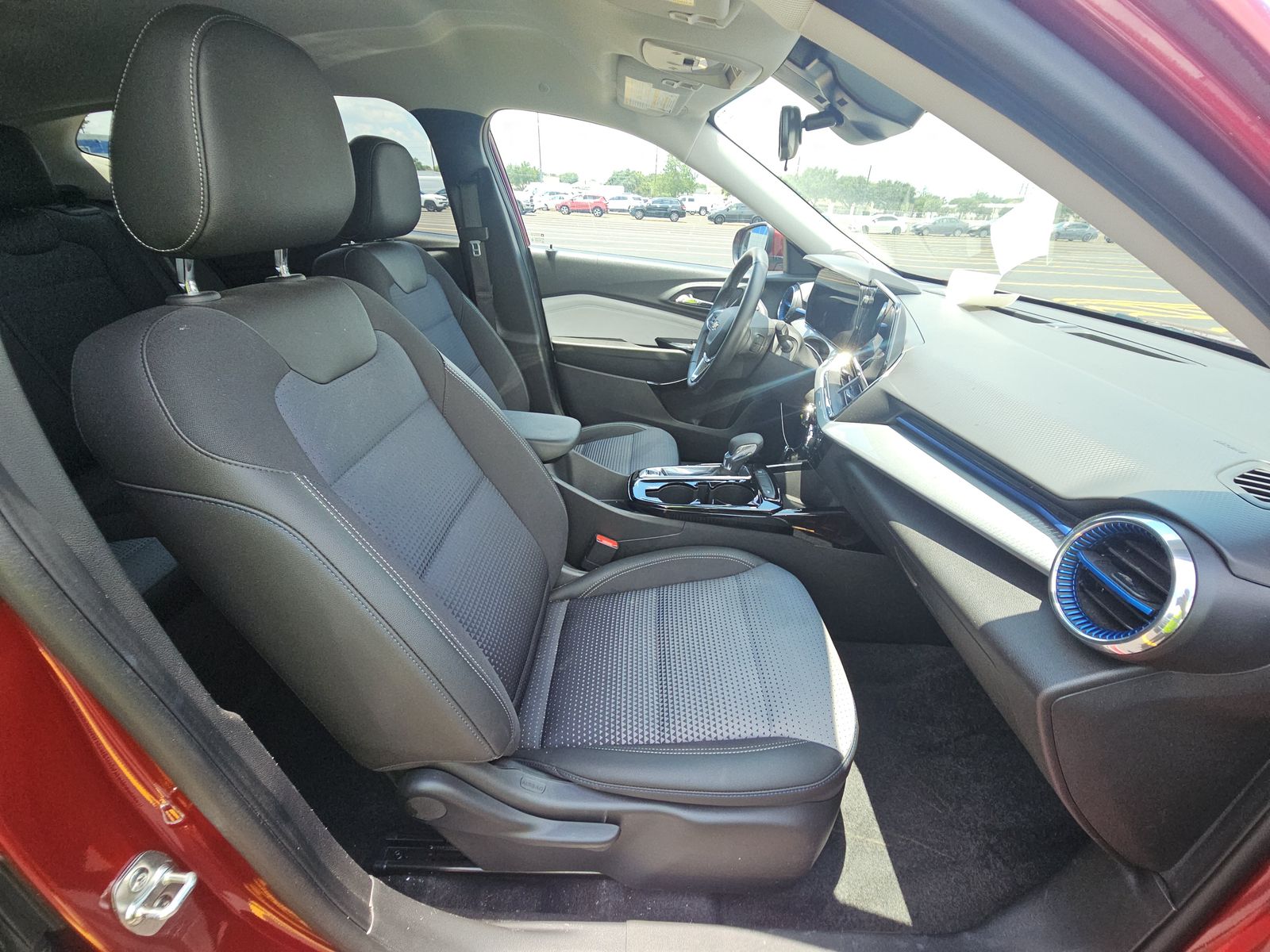 CHEVROLET TRAX - 9
