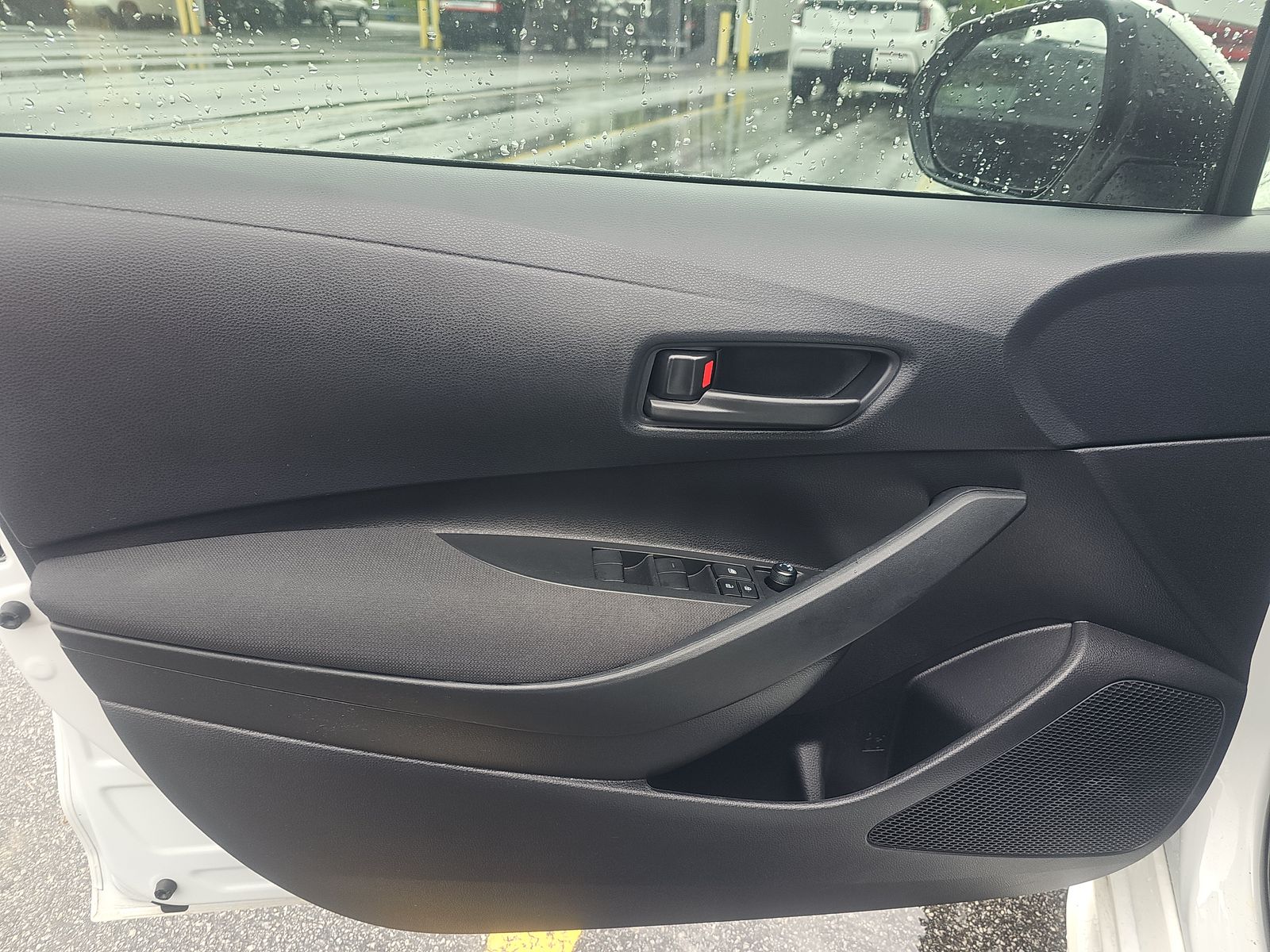 2025 Toyota Corolla Hybrid LE FWD