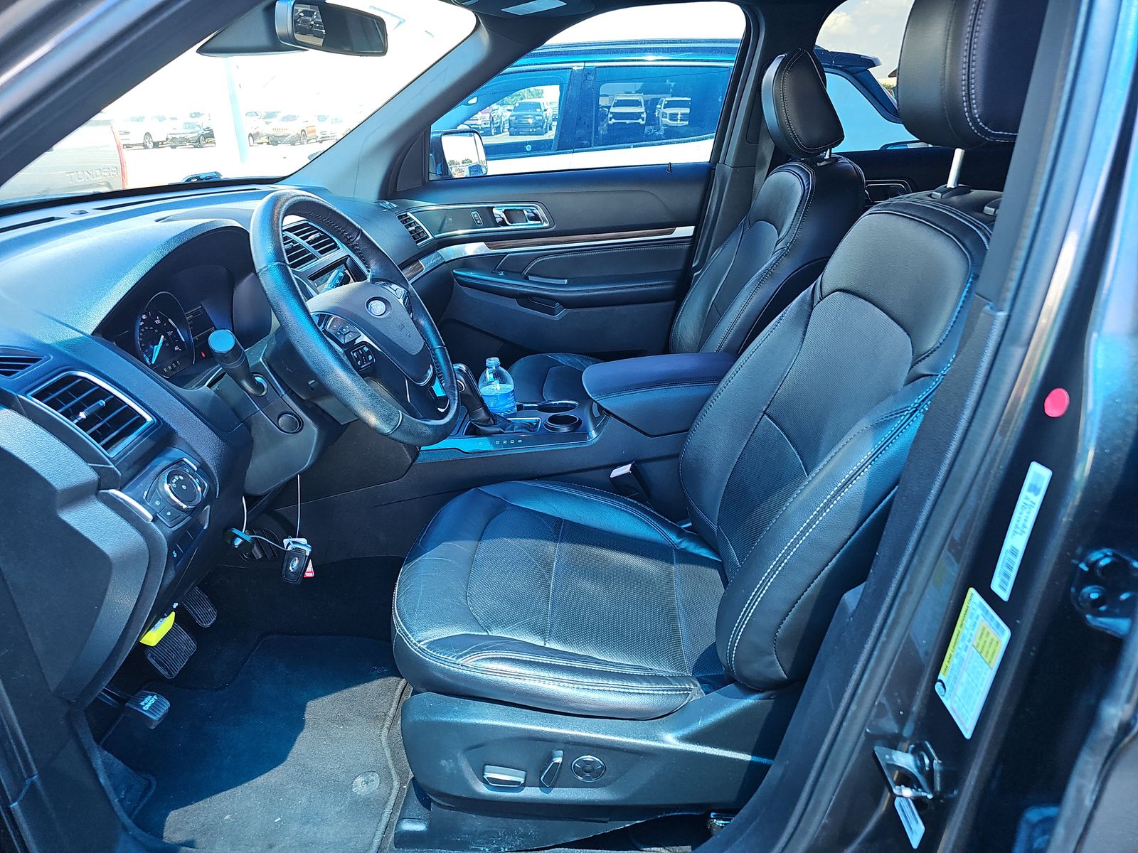 FORD EXPLORER - 8