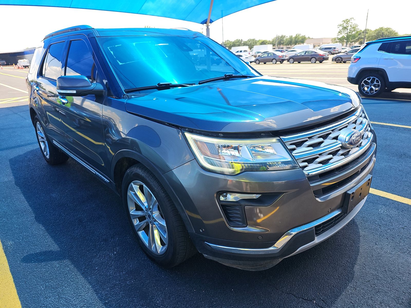 FORD EXPLORER - 4