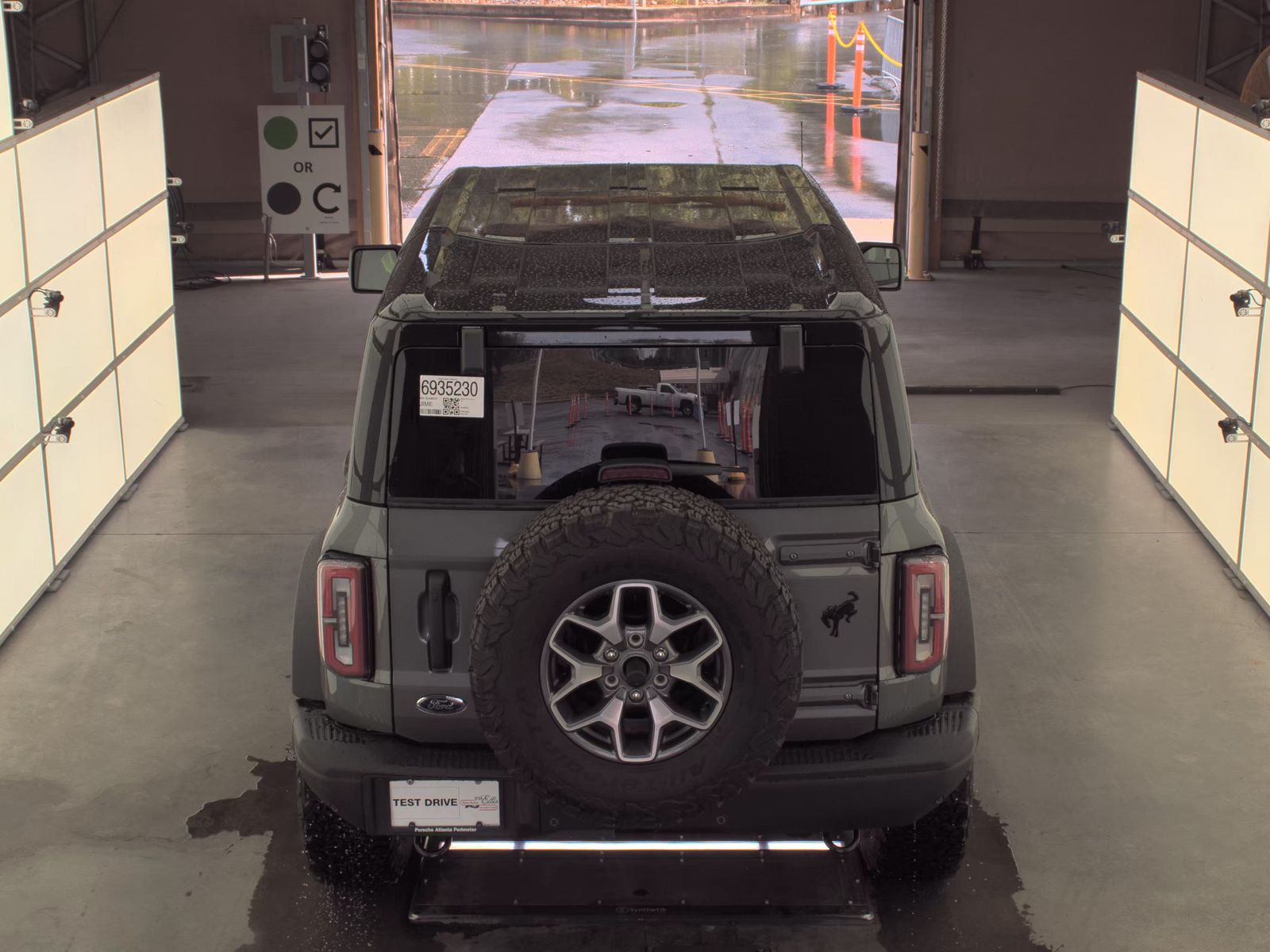 FORD BRONCO - 6