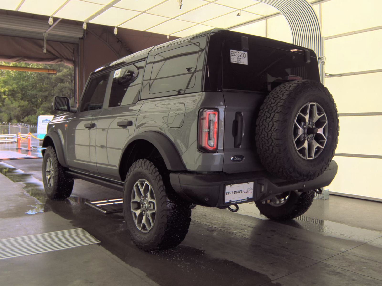 FORD BRONCO - 8
