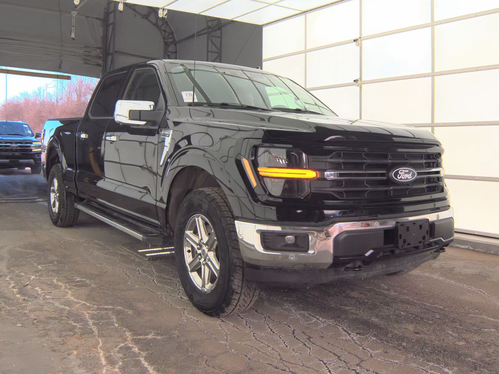 2025 Ford F-150 XLT AWD