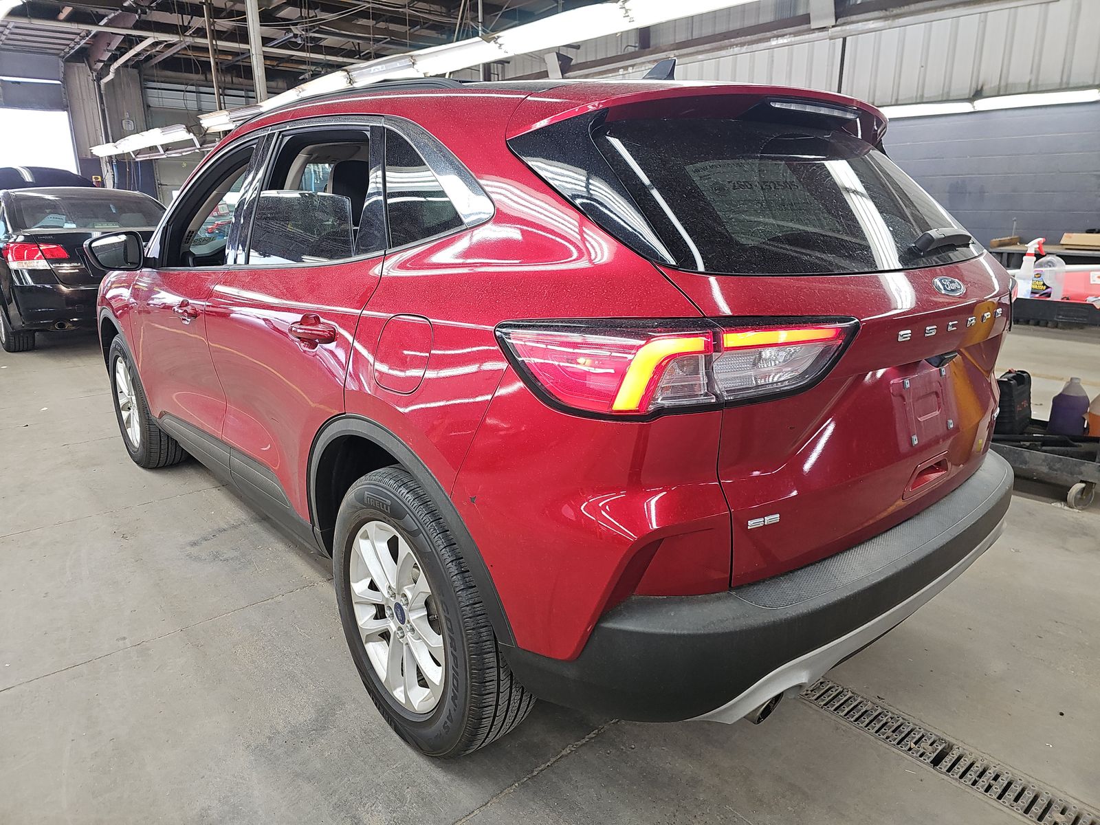 FORD ESCAPE - 7