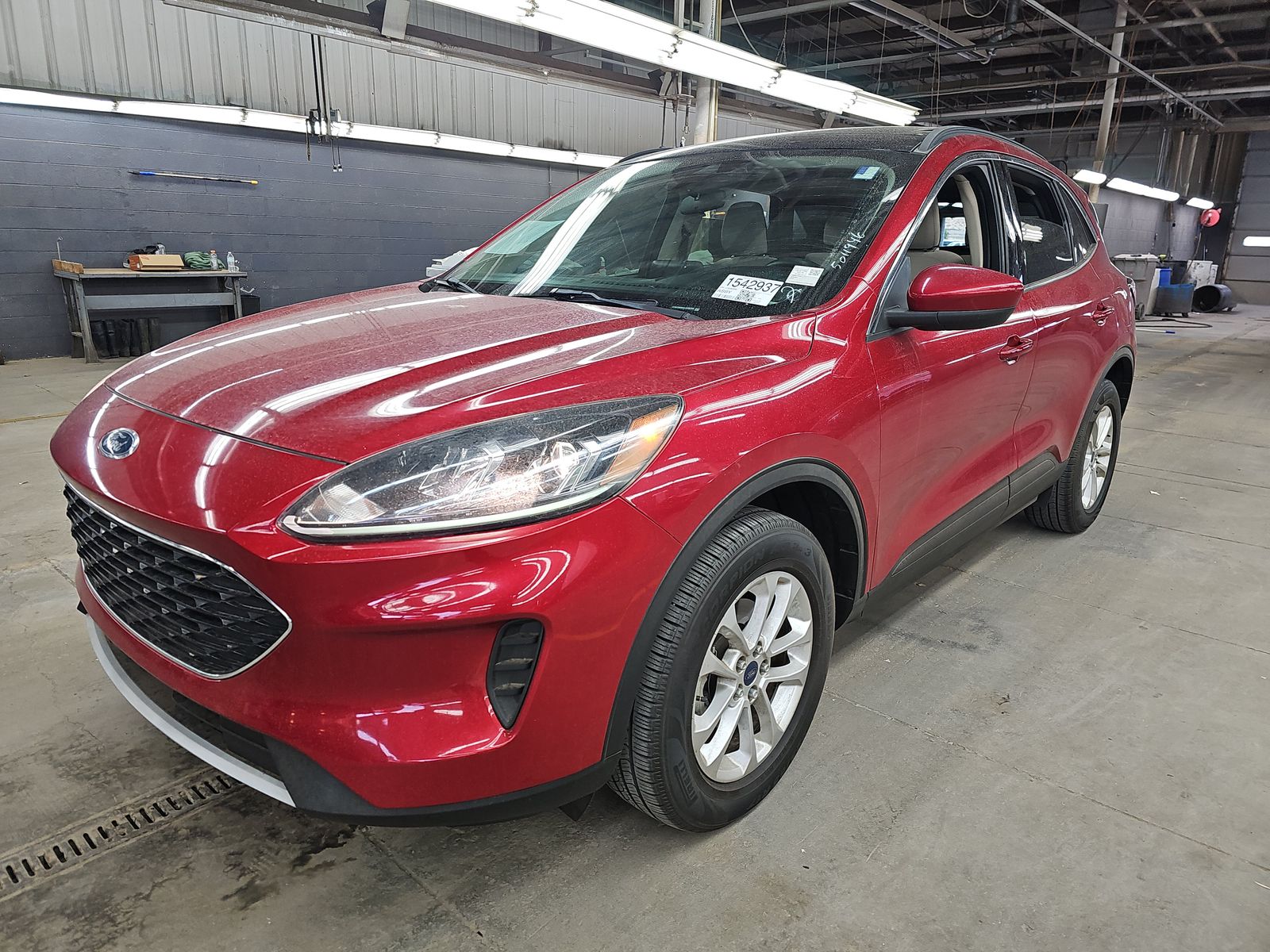 FORD ESCAPE - 1