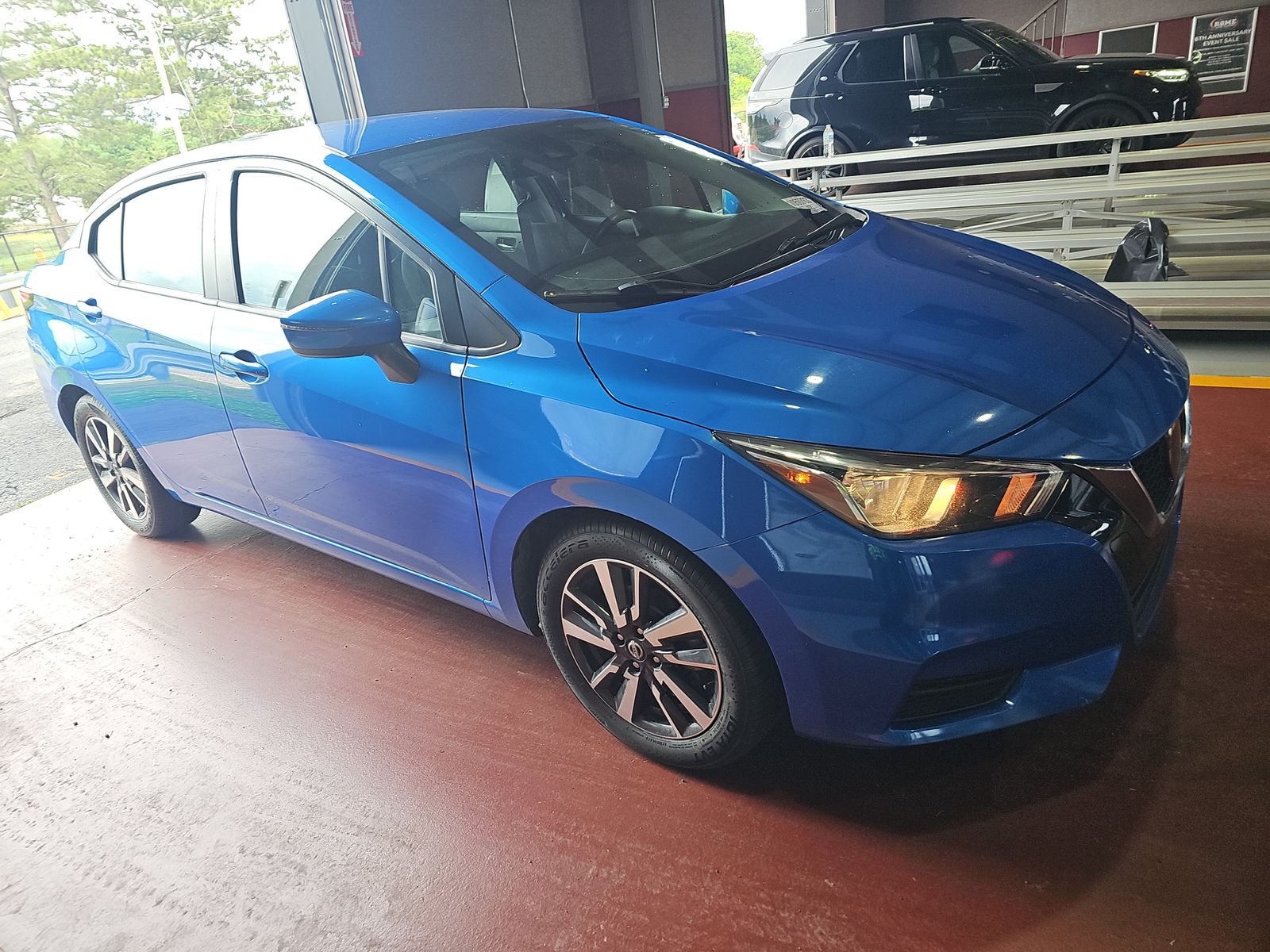 NISSAN VERSA - 4