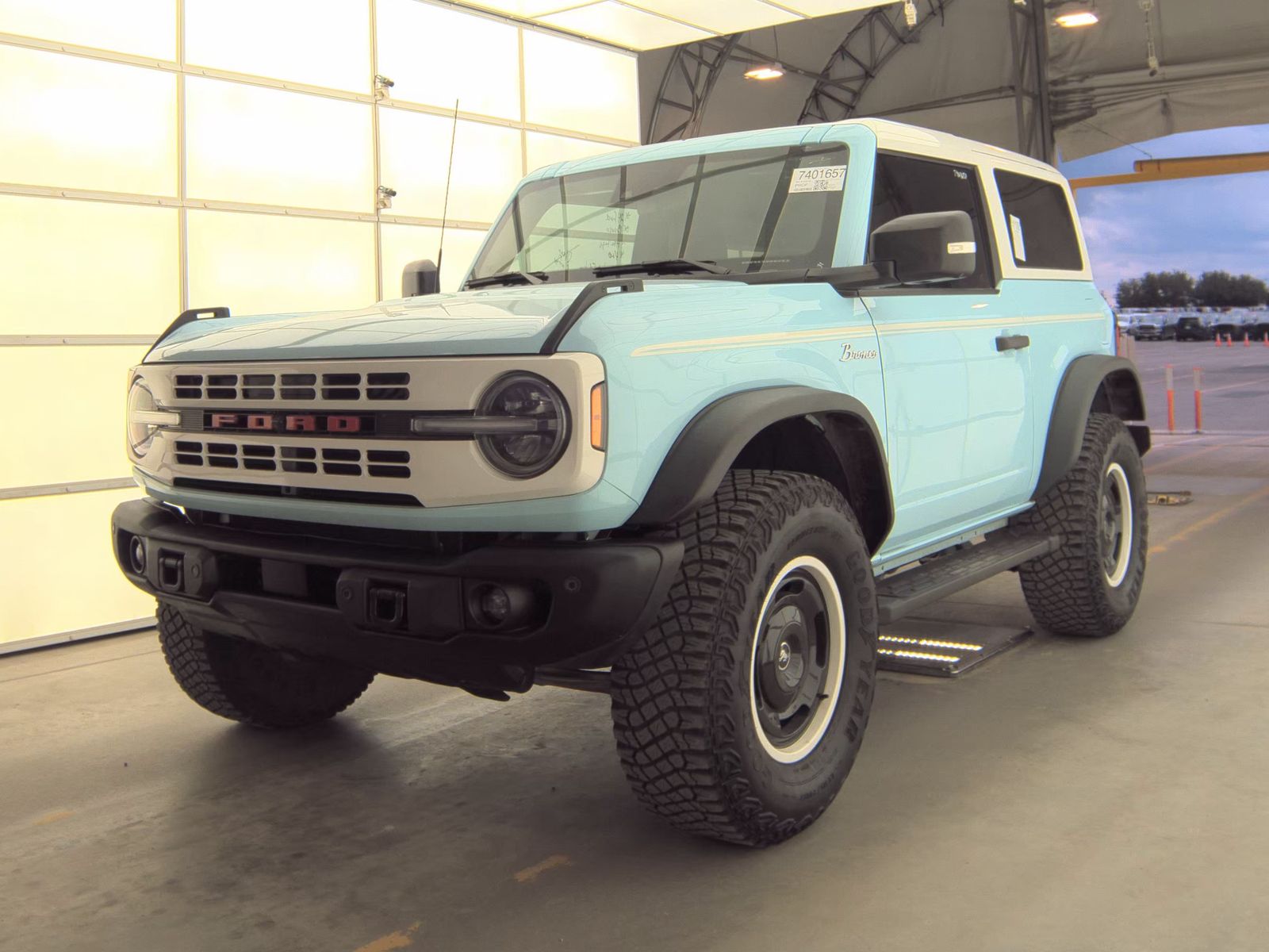 FORD BRONCO - 1