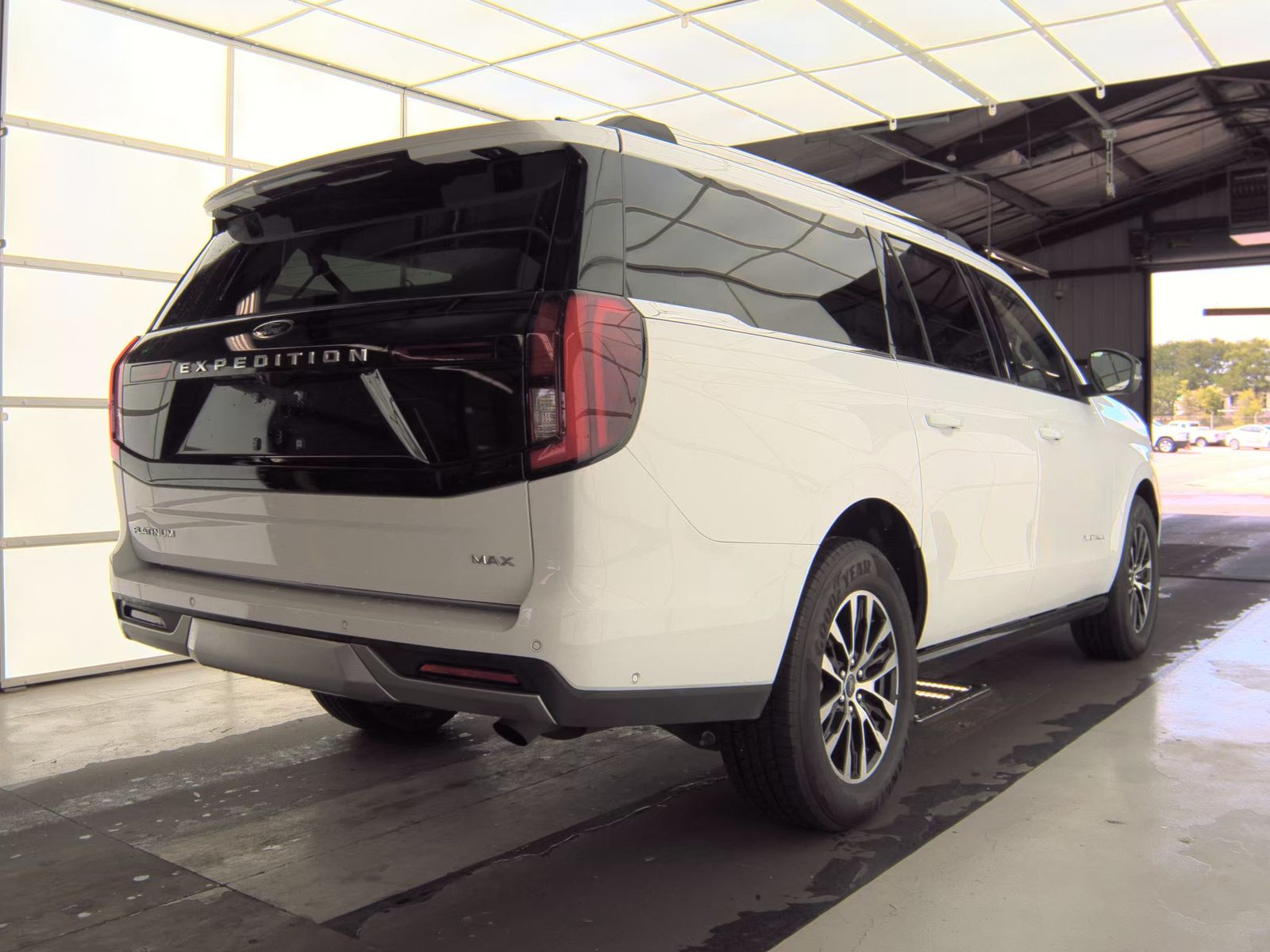 FORD EXPEDITION MAX - 5