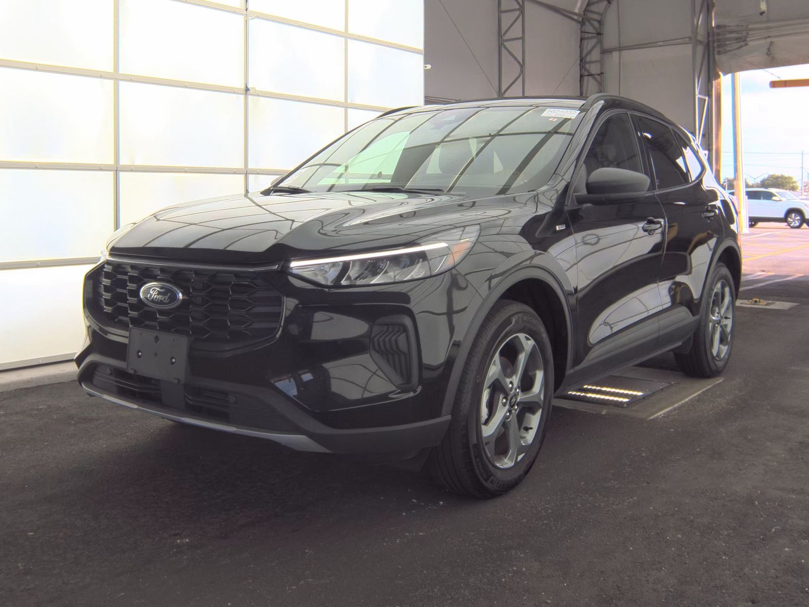 FORD ESCAPE - 1