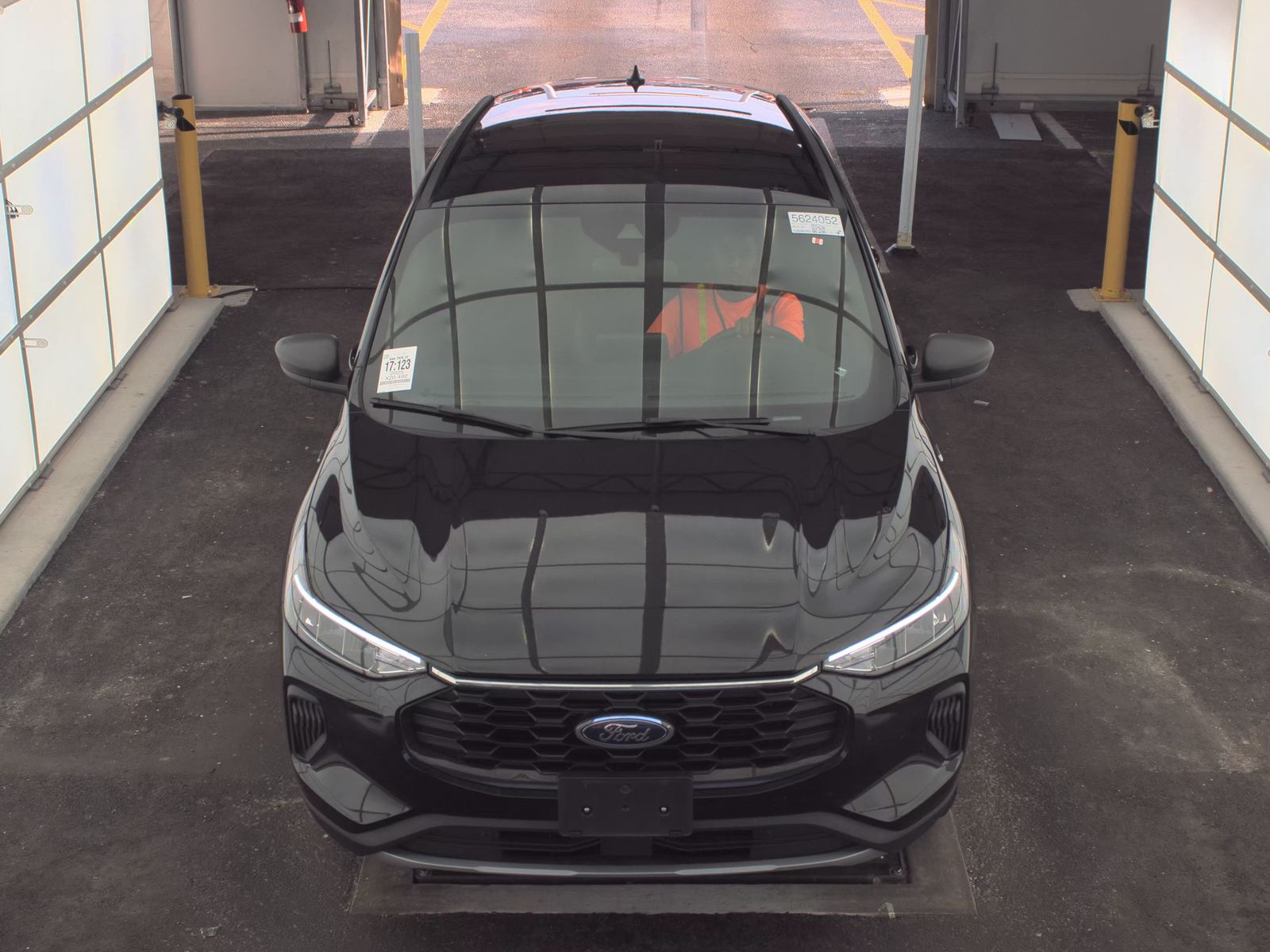FORD ESCAPE - 3