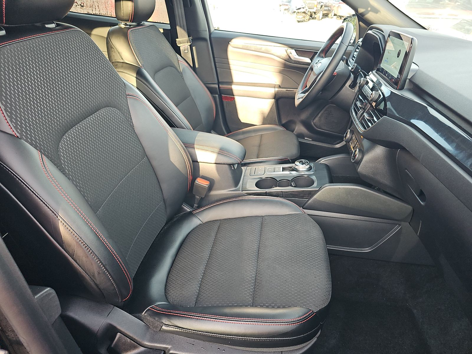 FORD ESCAPE - 9