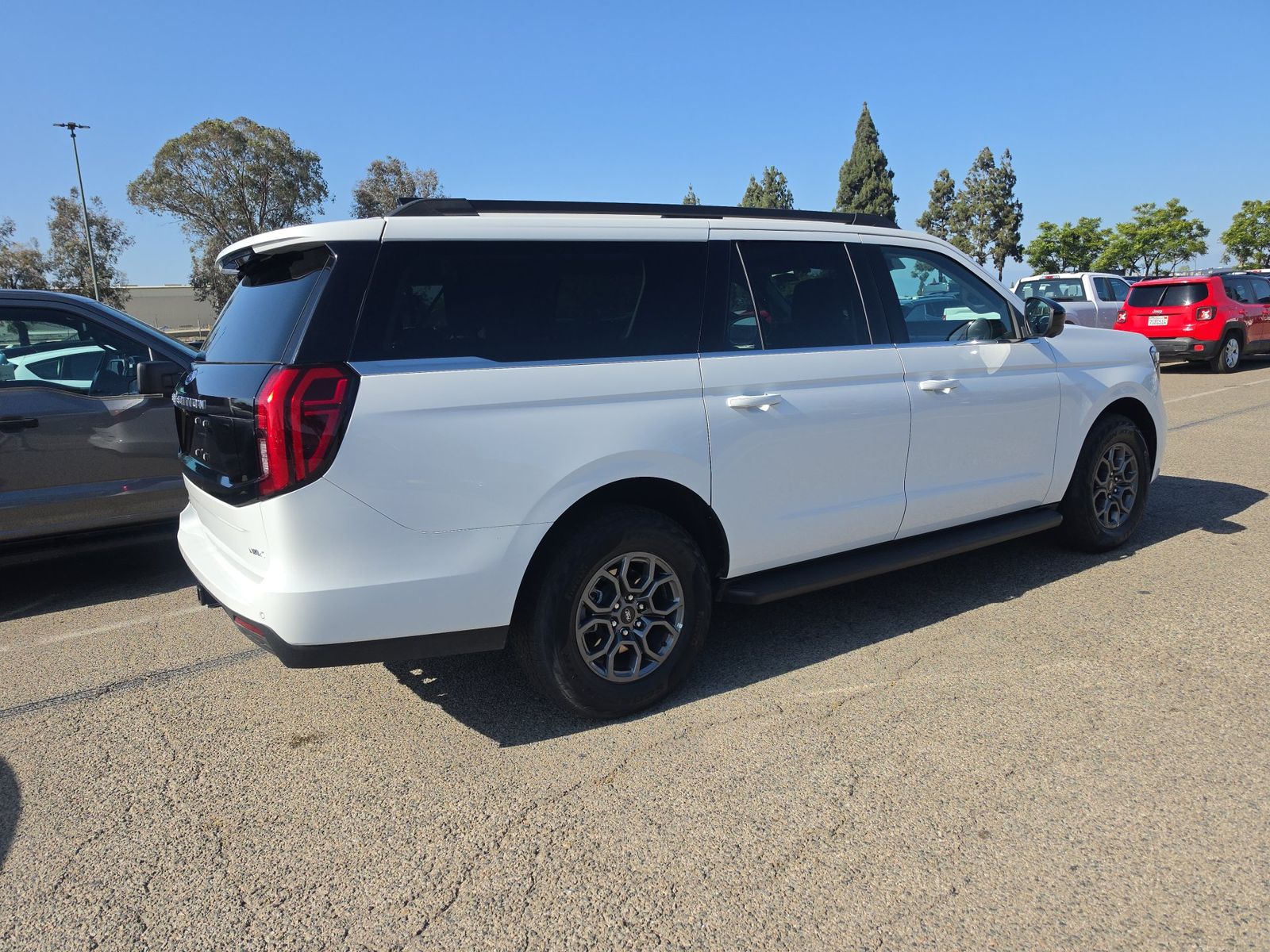 FORD EXPEDITION MAX - 5