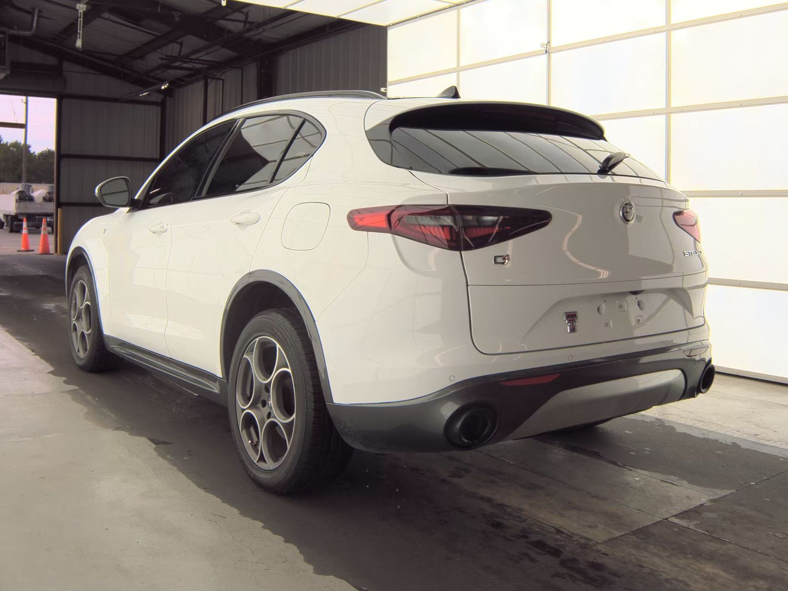 ALFA ROMEO STELVIO - 9