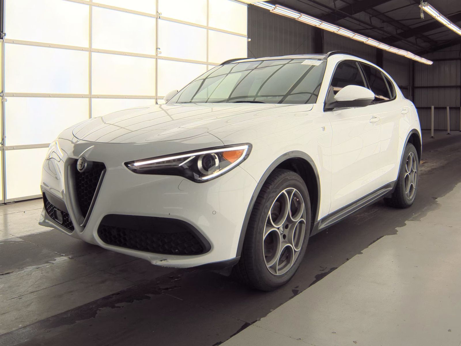 ALFA ROMEO STELVIO - 1