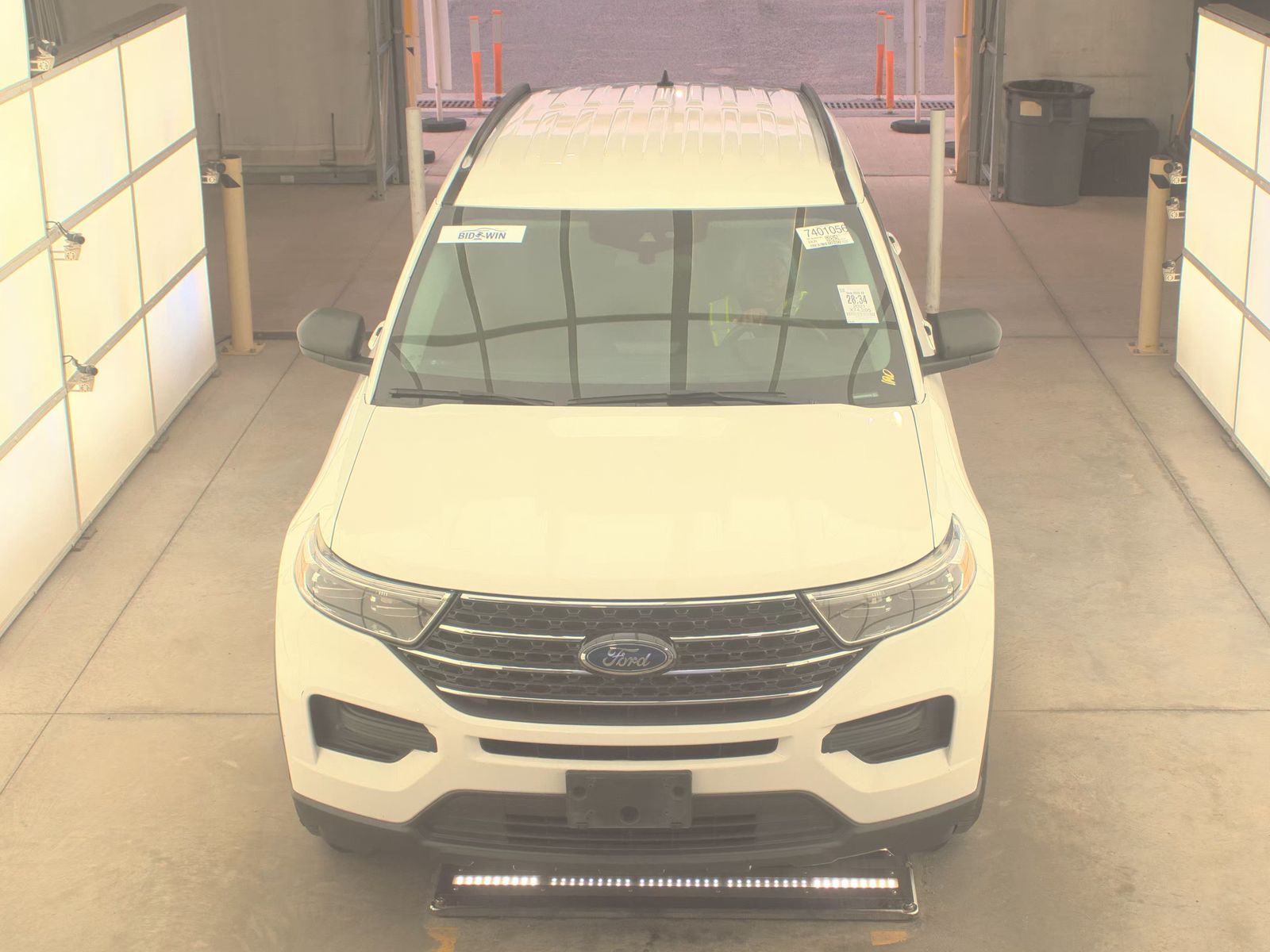 FORD EXPLORER - 3