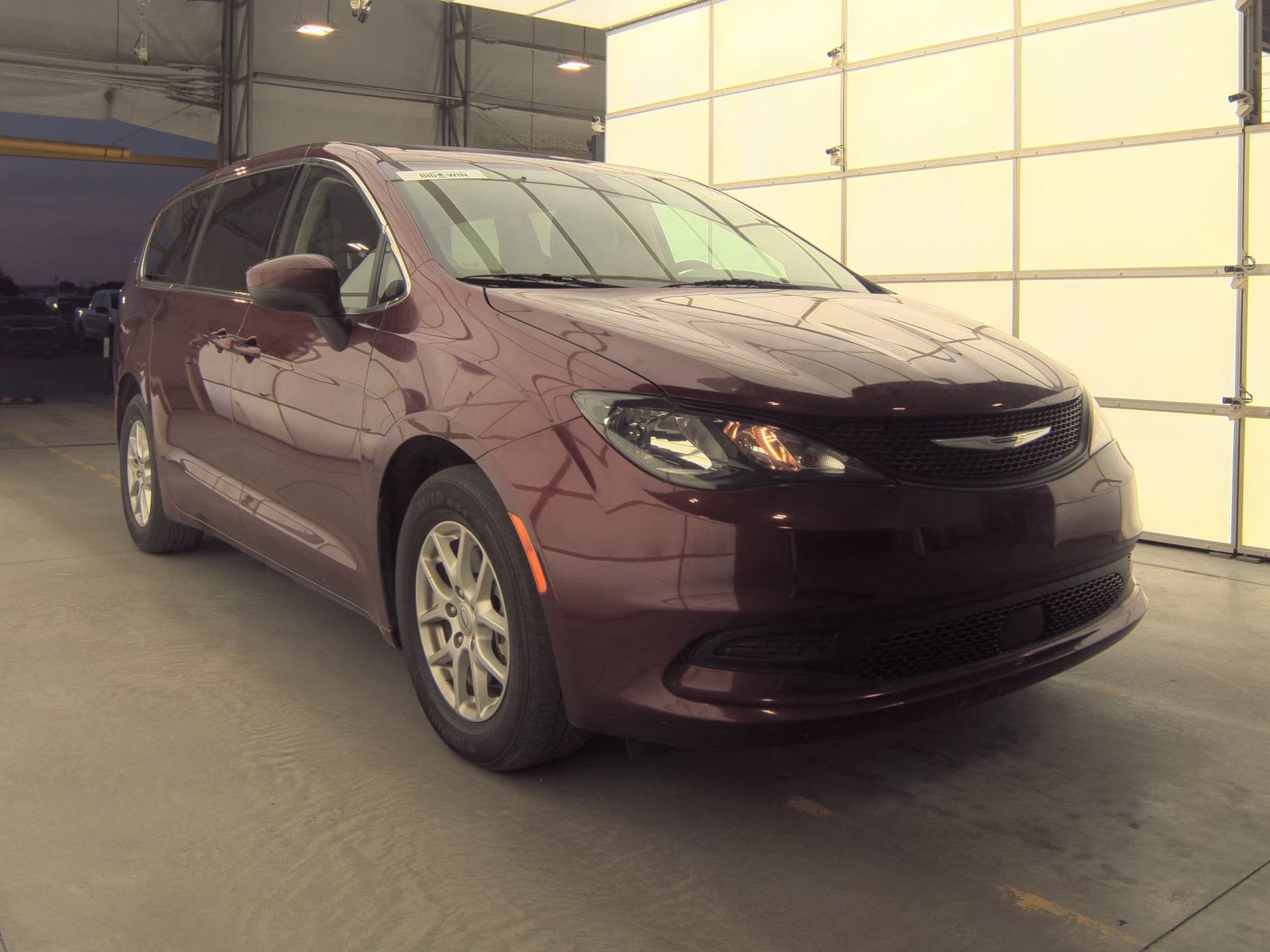 CHRYSLER VOYAGER - 5