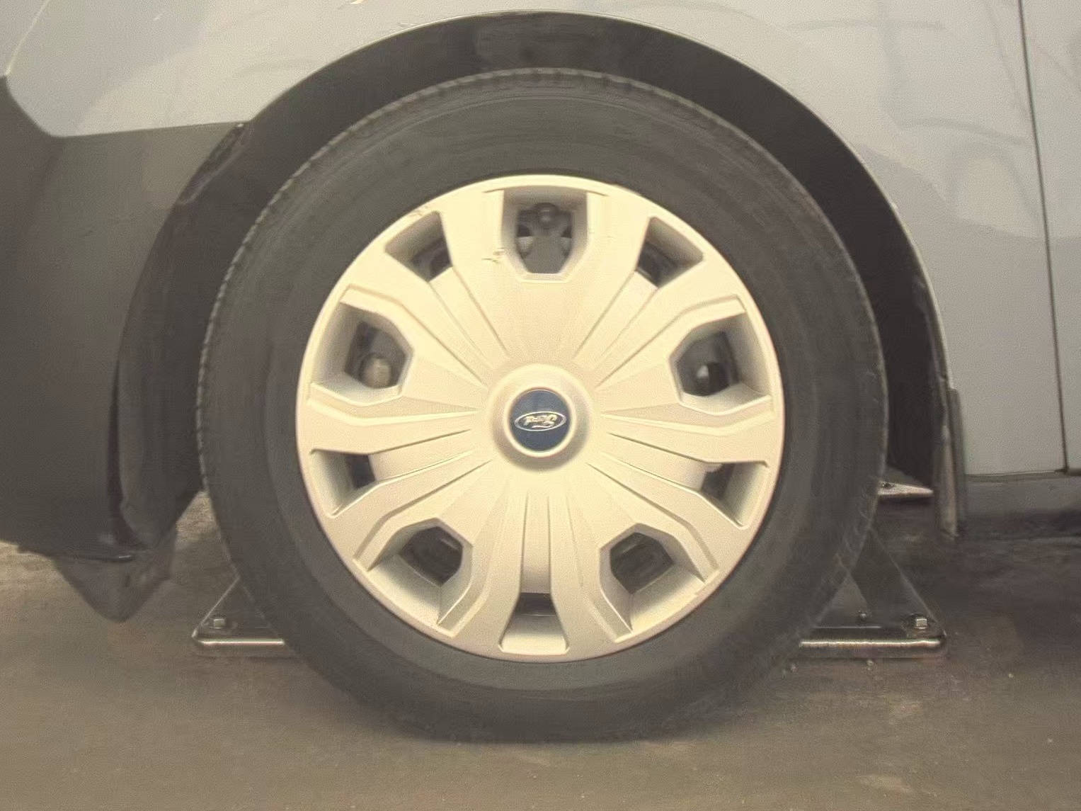 FORD TRANSIT CONNECT - 10