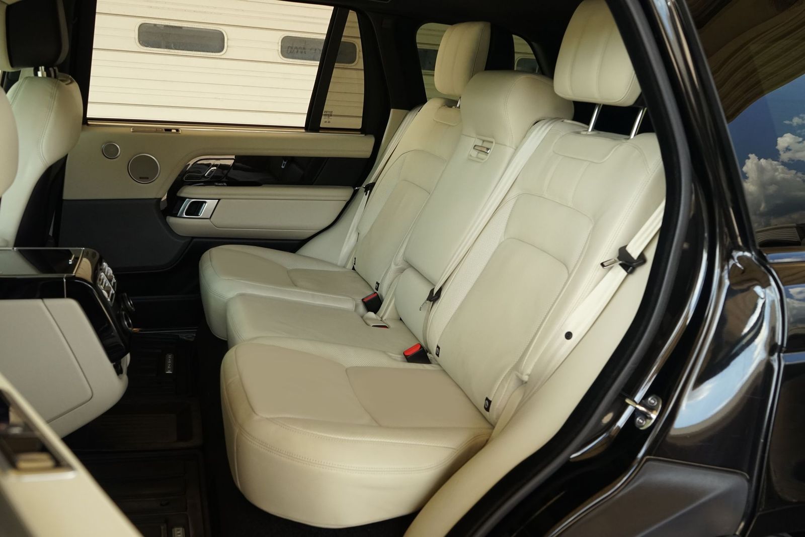 2021 Land Rover Range Rover P525 Westminster LWB AWD