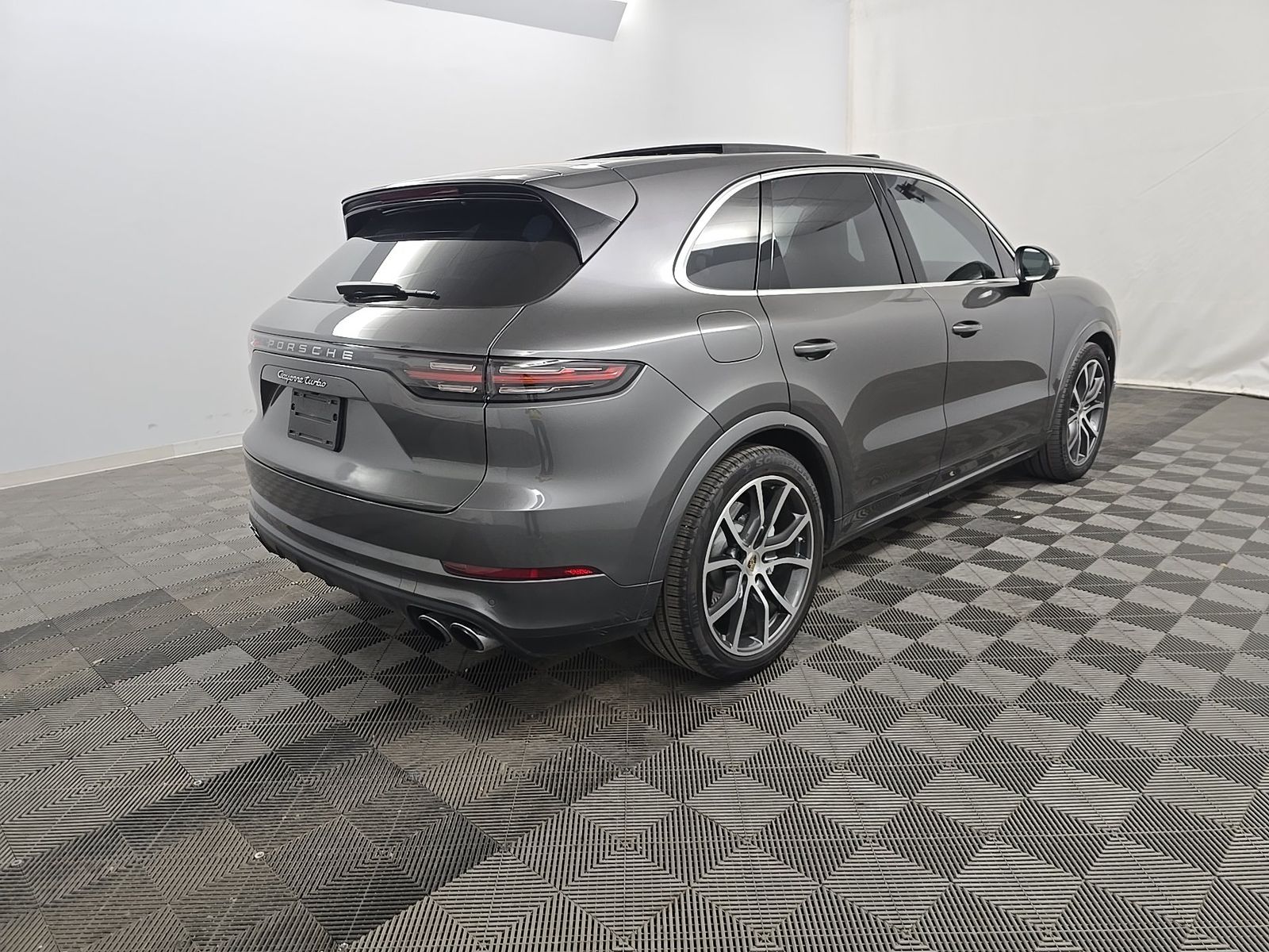 PORSCHE CAYENNE - 5