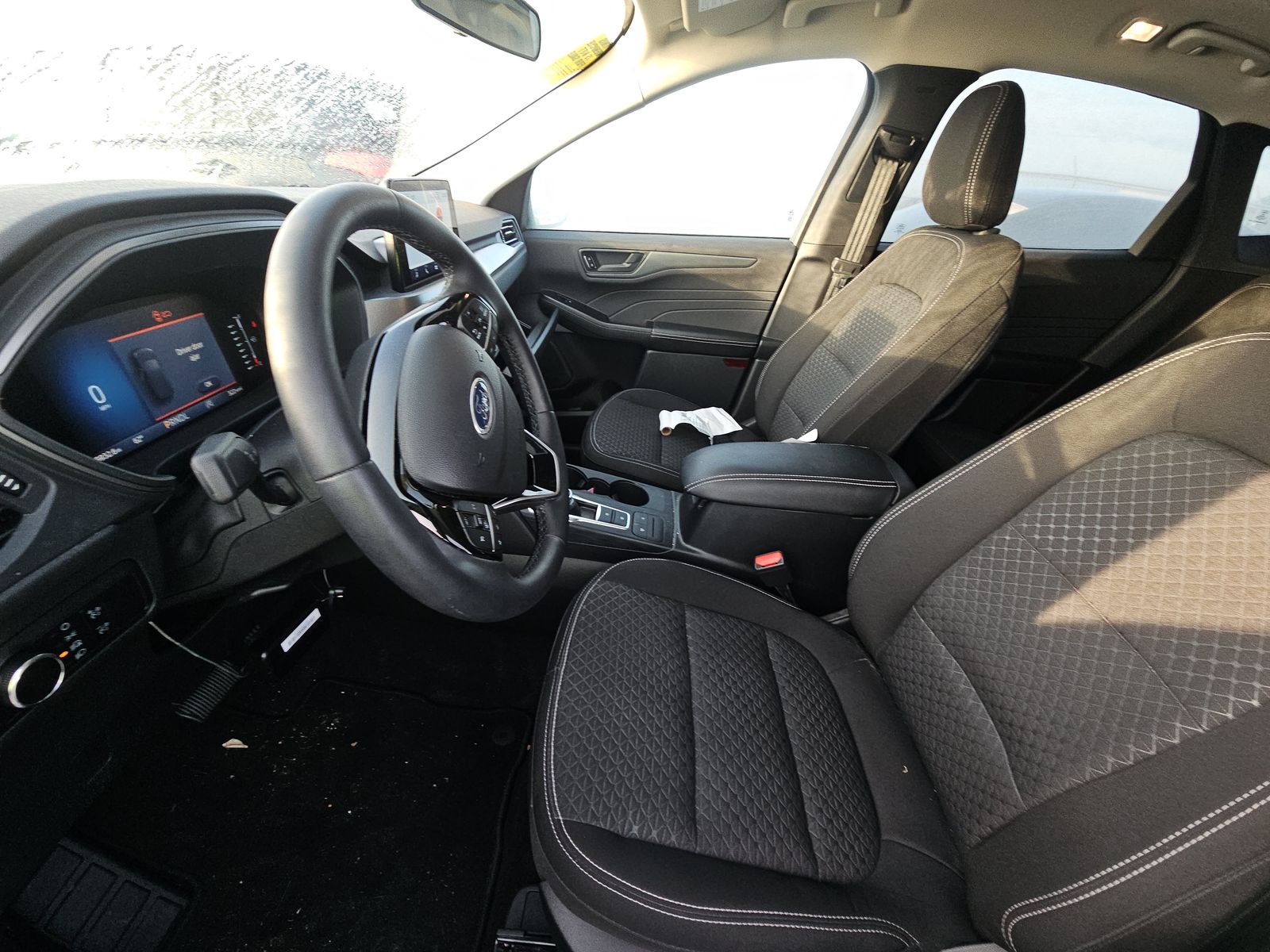 FORD ESCAPE - 8