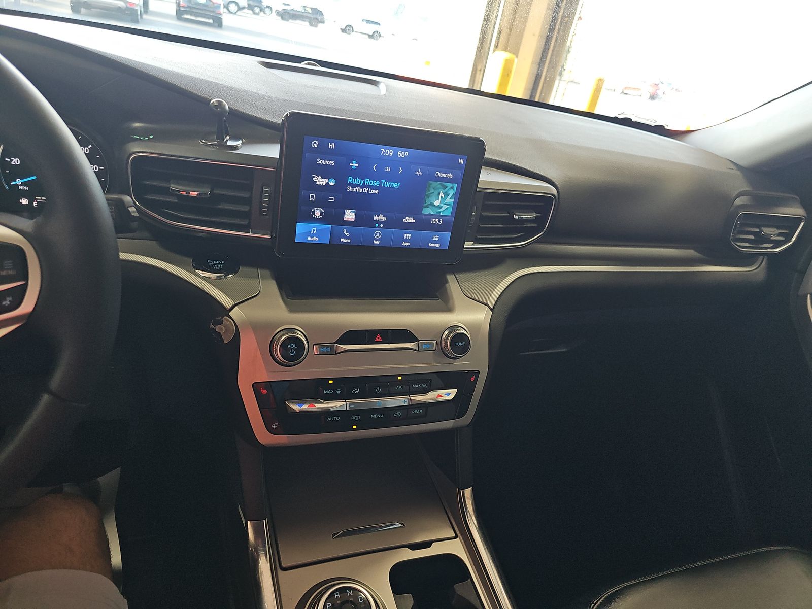 FORD EXPLORER - 6