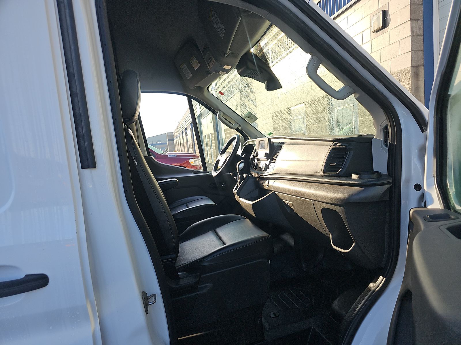FORD TRANSIT 250 - 9