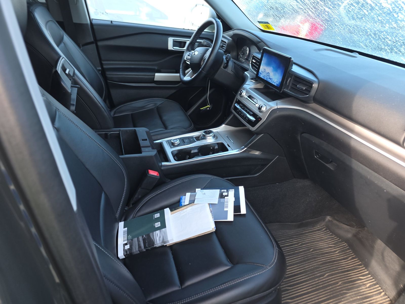 FORD EXPLORER - 9