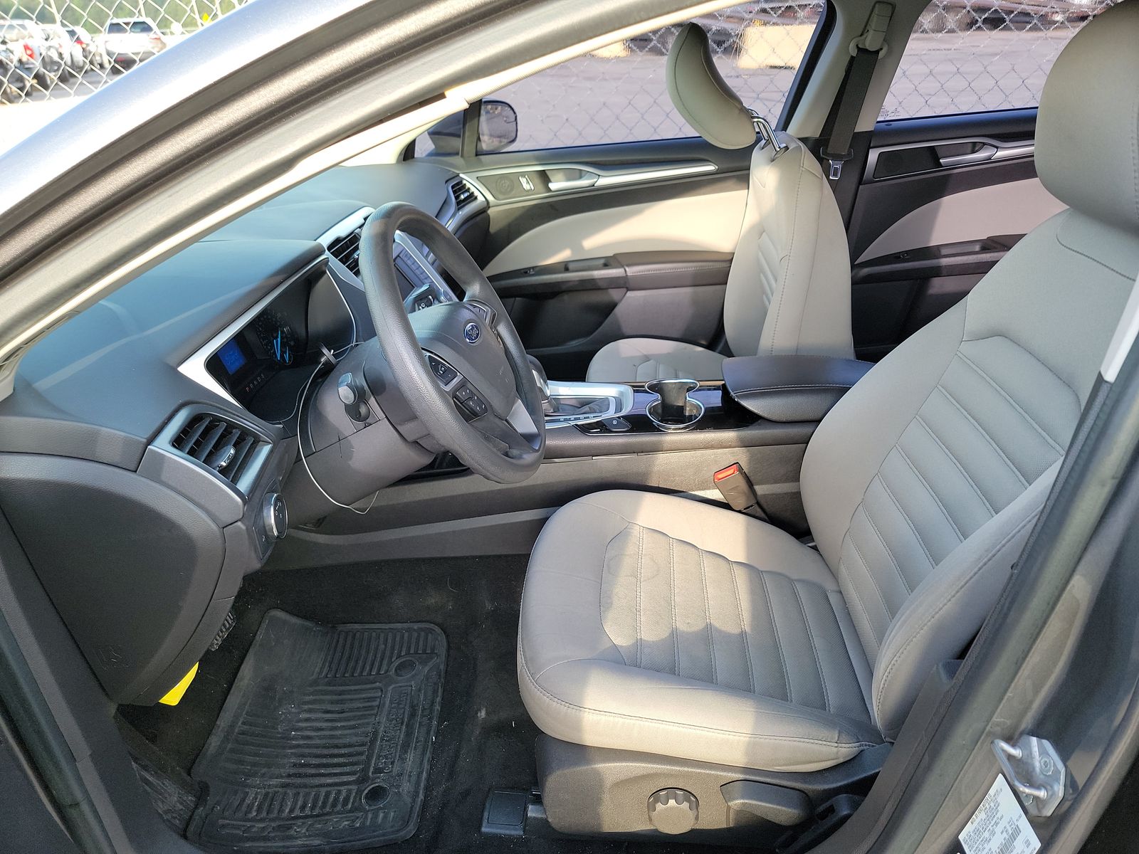 FORD FUSION - 8