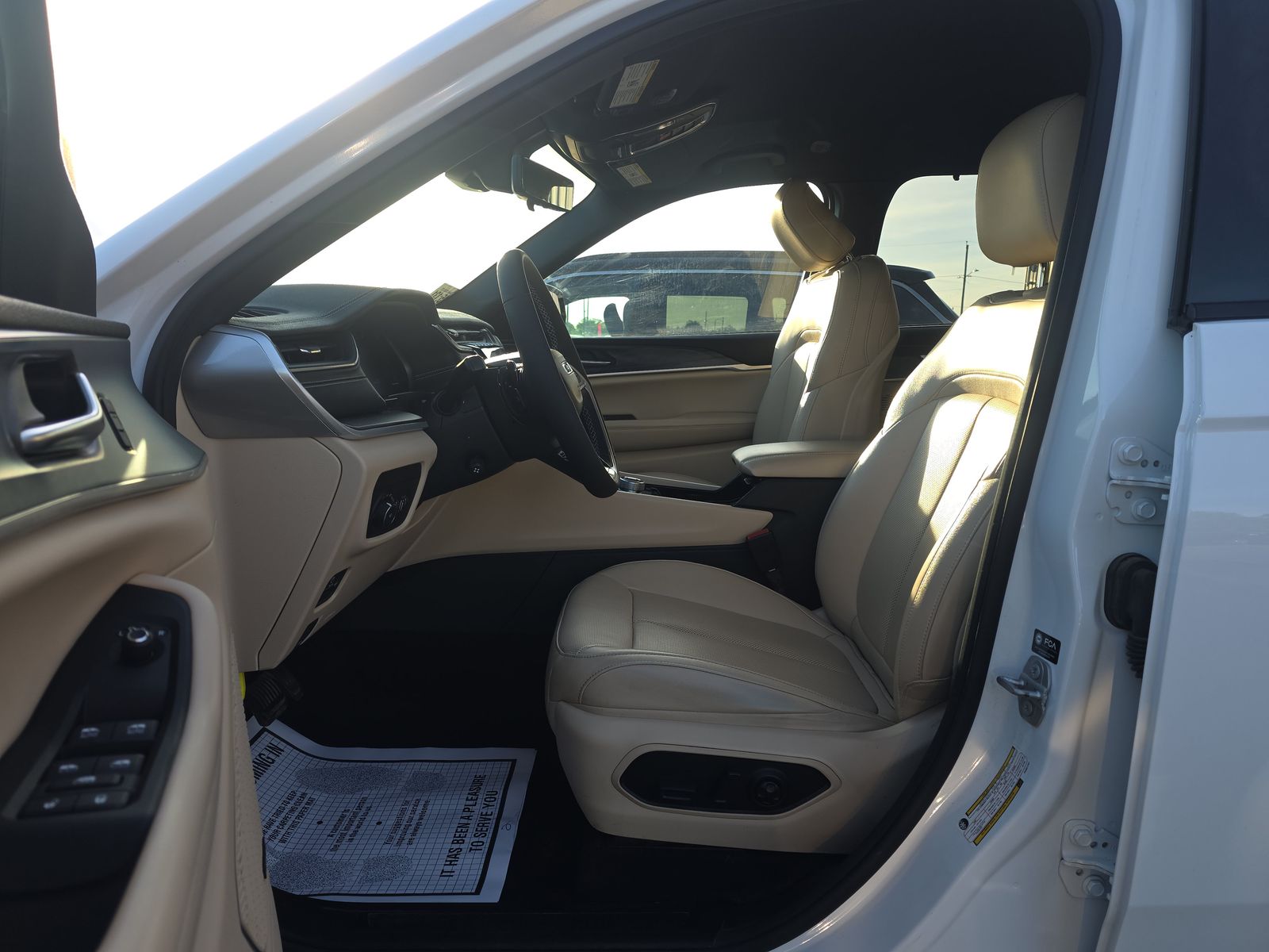 2023 Jeep Grand Cherokee Limited AWD