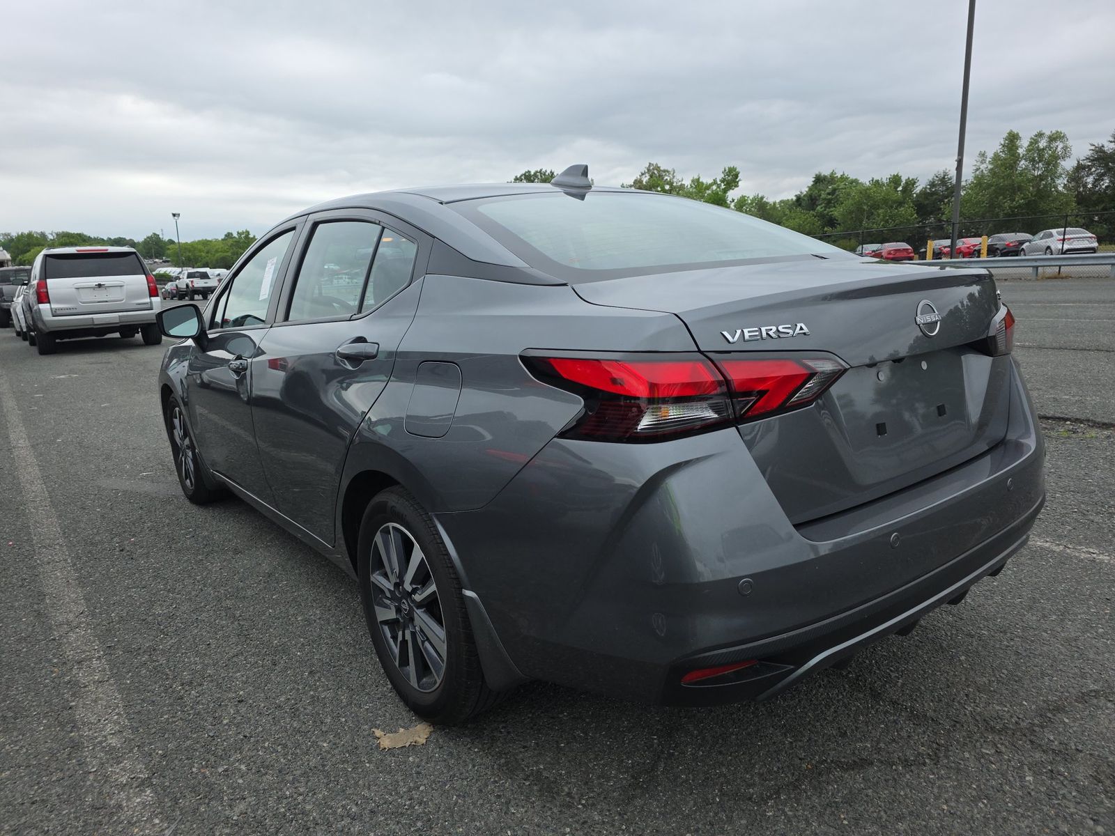NISSAN VERSA - 7