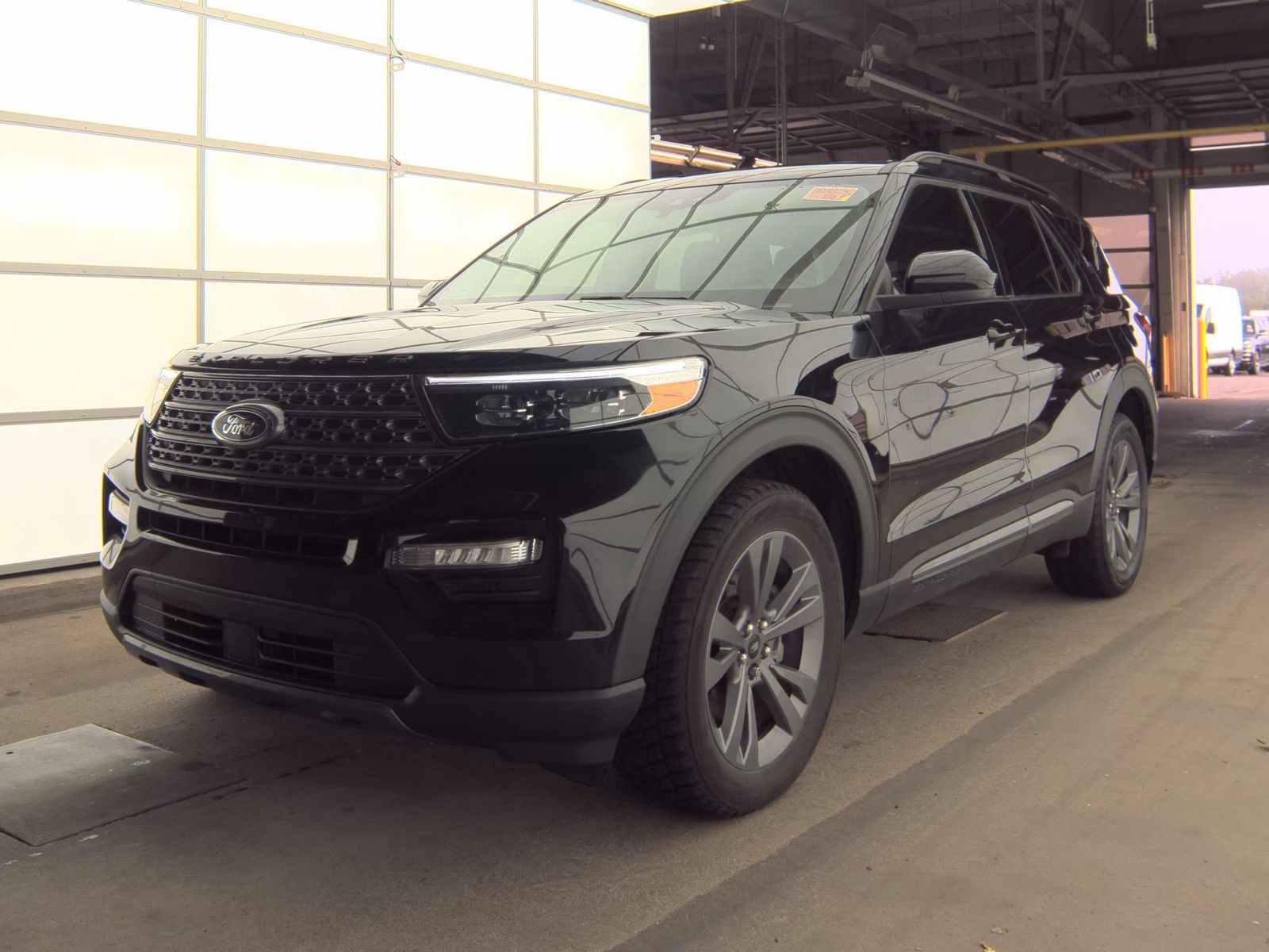 FORD EXPLORER - 1