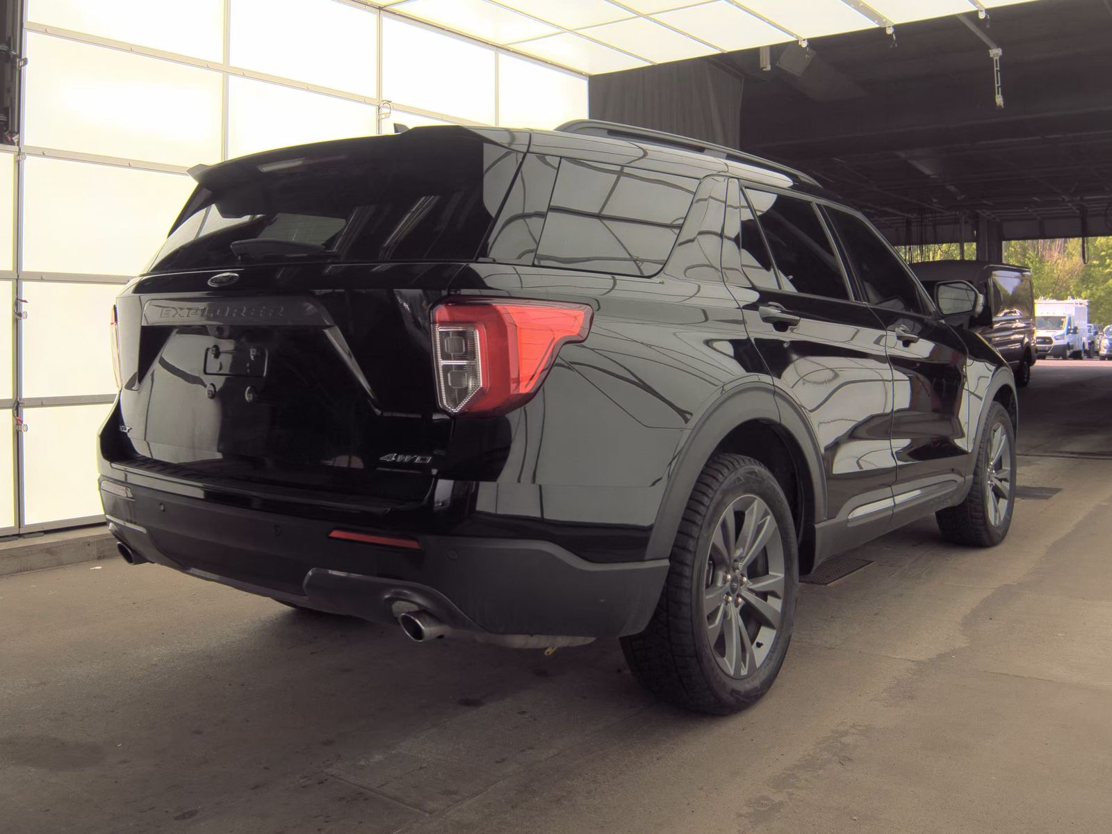 FORD EXPLORER - 6