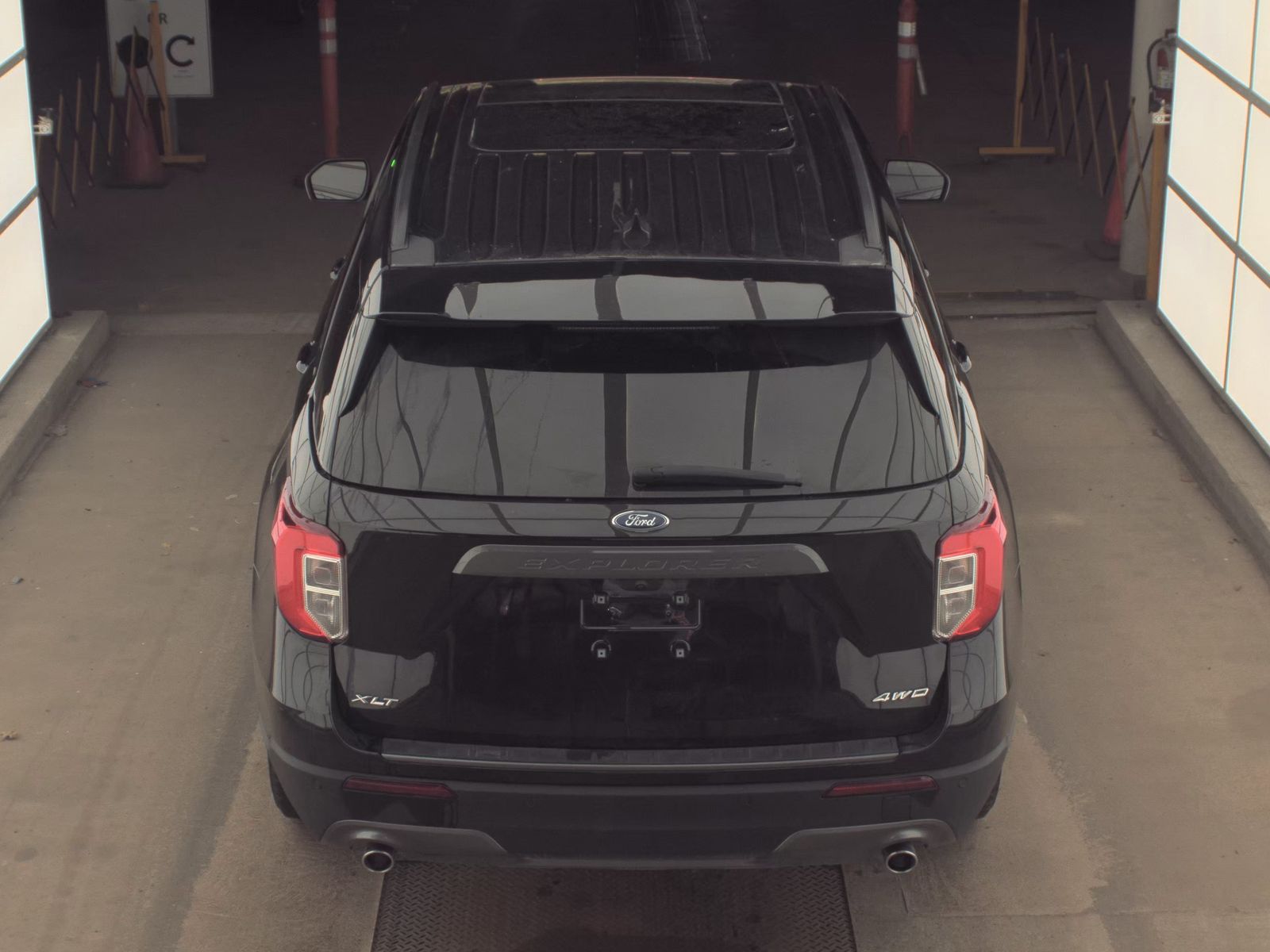 FORD EXPLORER - 7