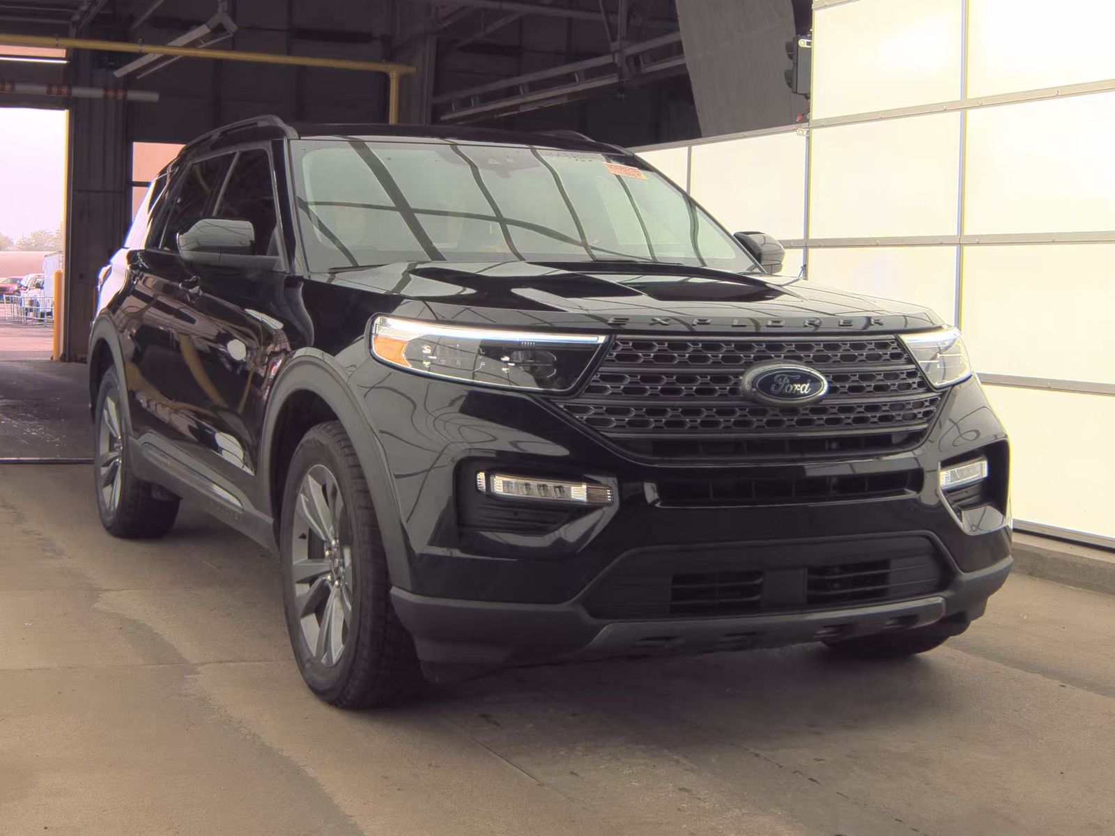 FORD EXPLORER - 5
