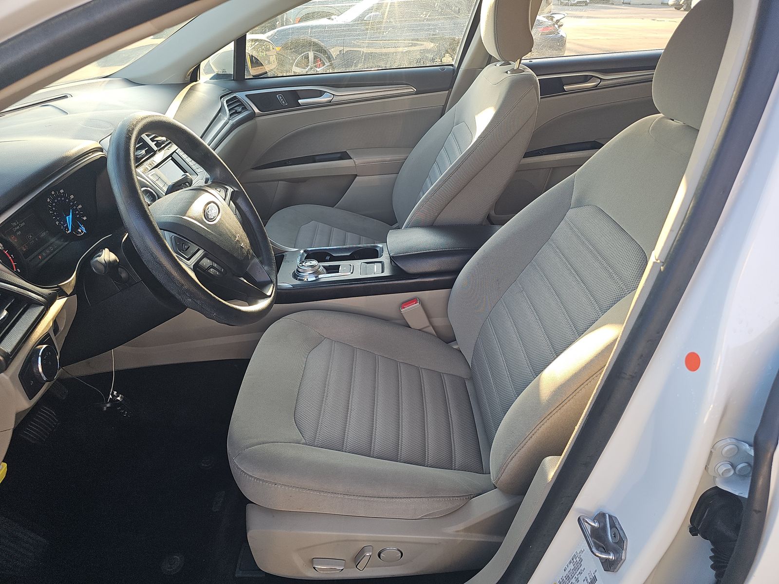 FORD FUSION - 8