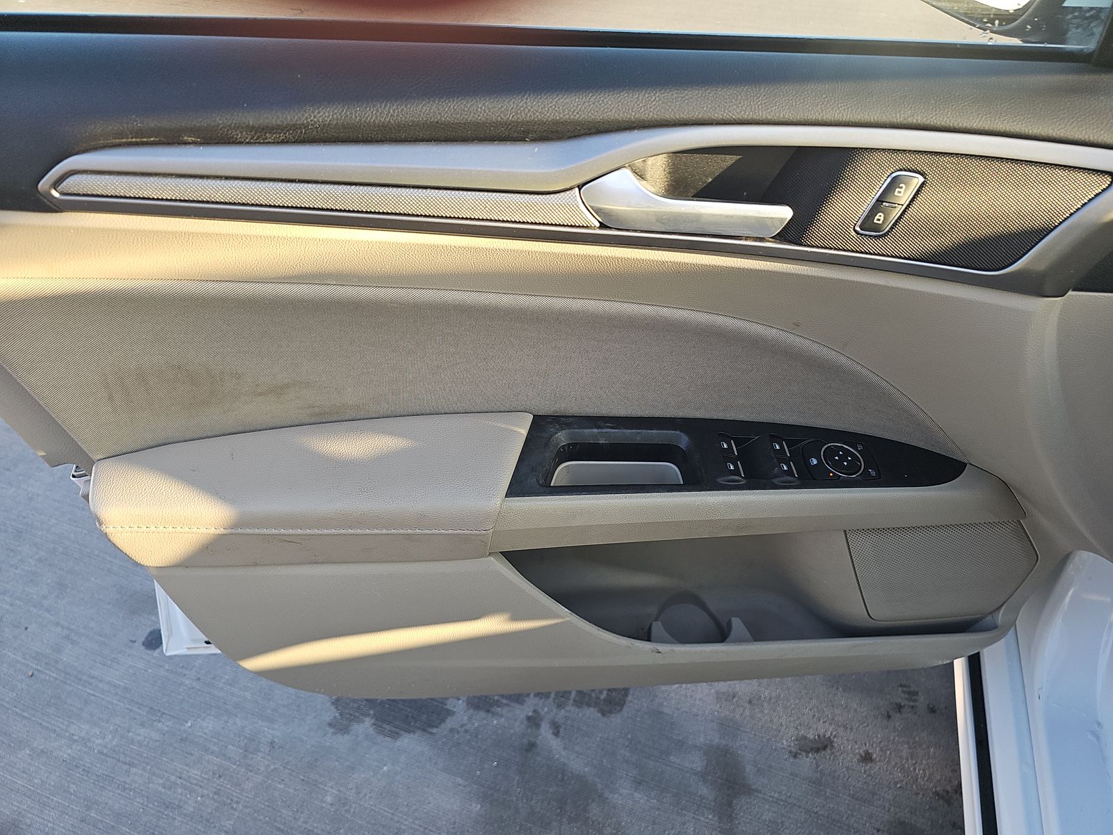FORD FUSION - 10
