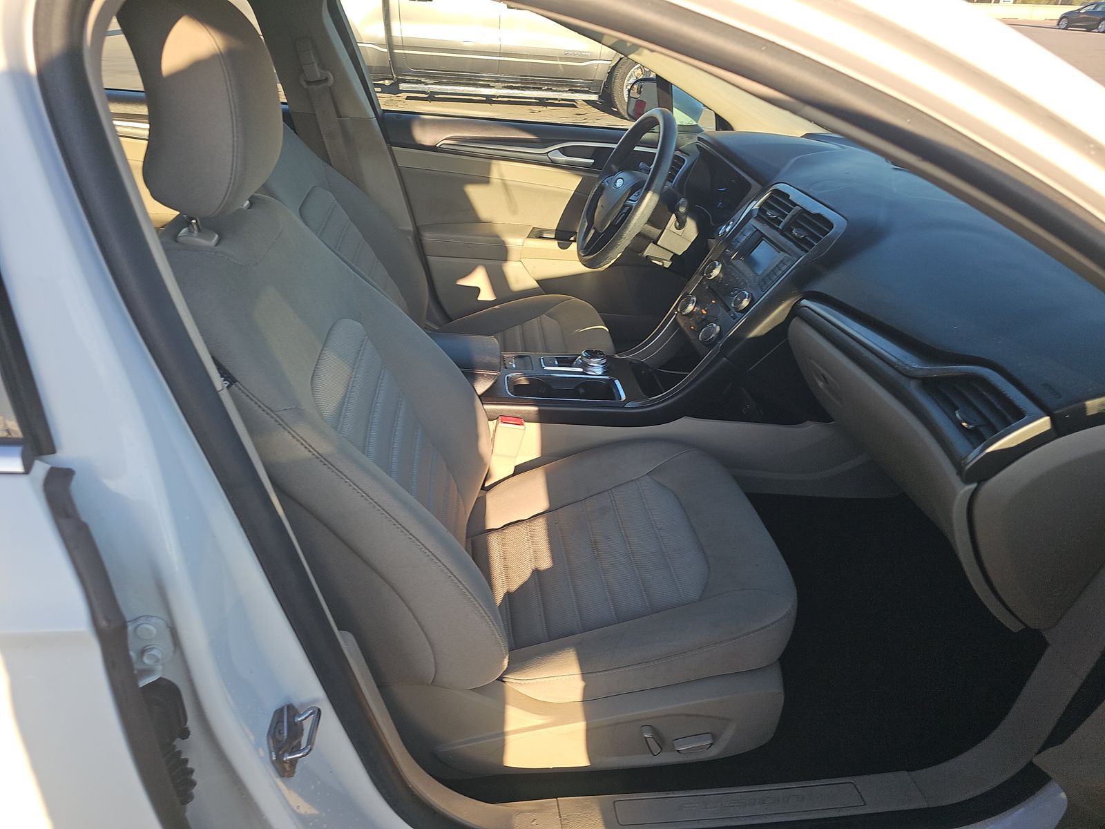 FORD FUSION - 9