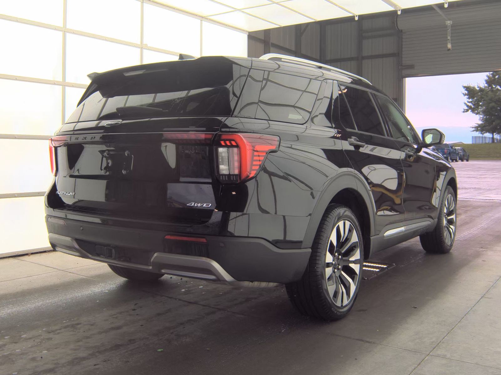 FORD EXPLORER - 6